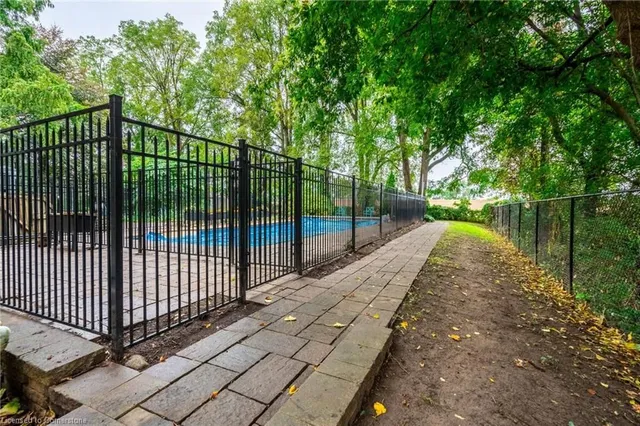 Additional property image - 33 Cumminsville Dr