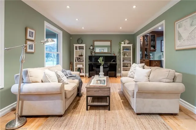 Additional property image - 33 Cumminsville Dr