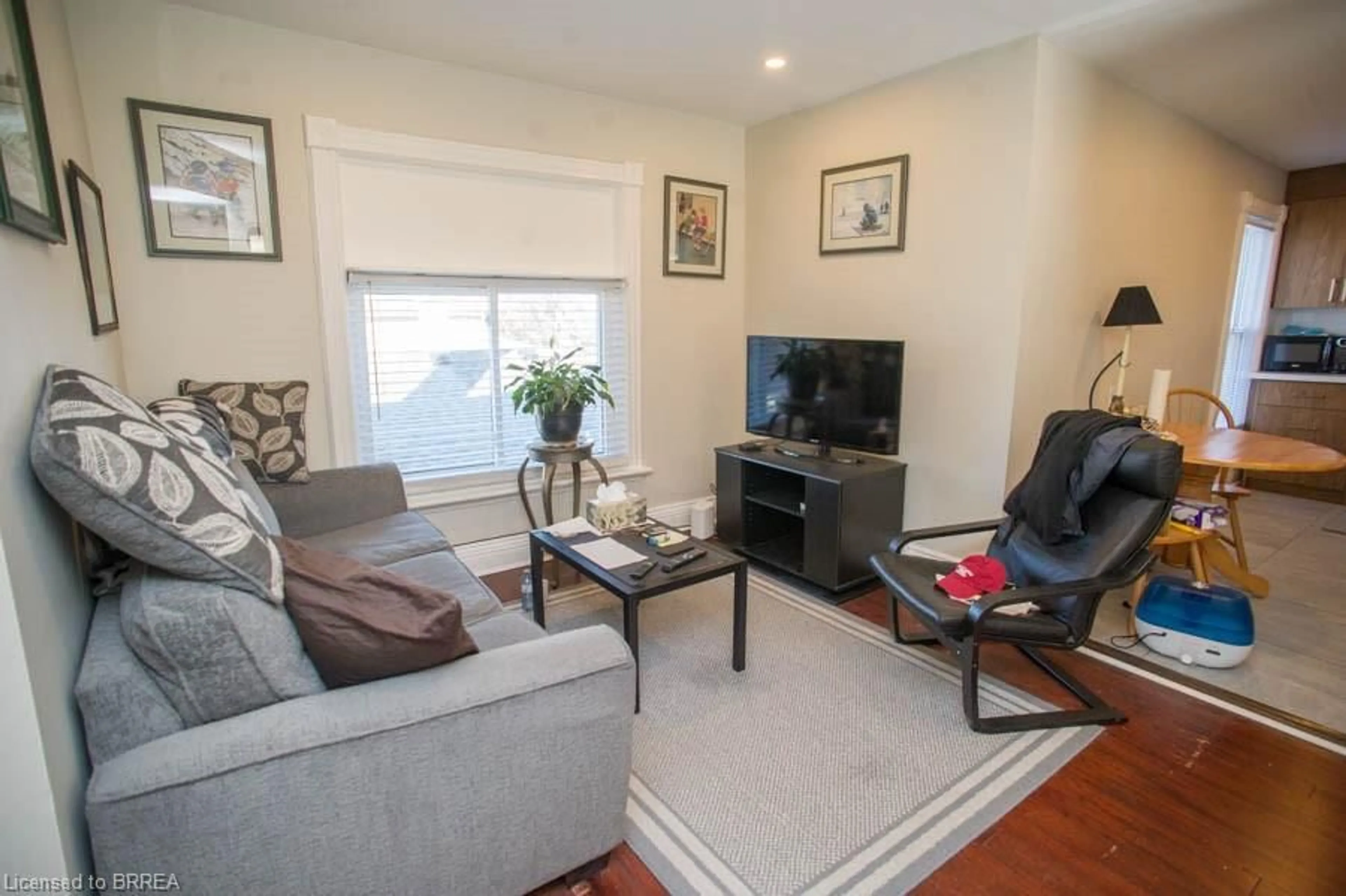 Living room, wood floors for 282 Darling St, Brantford Ontario N3S 3X6