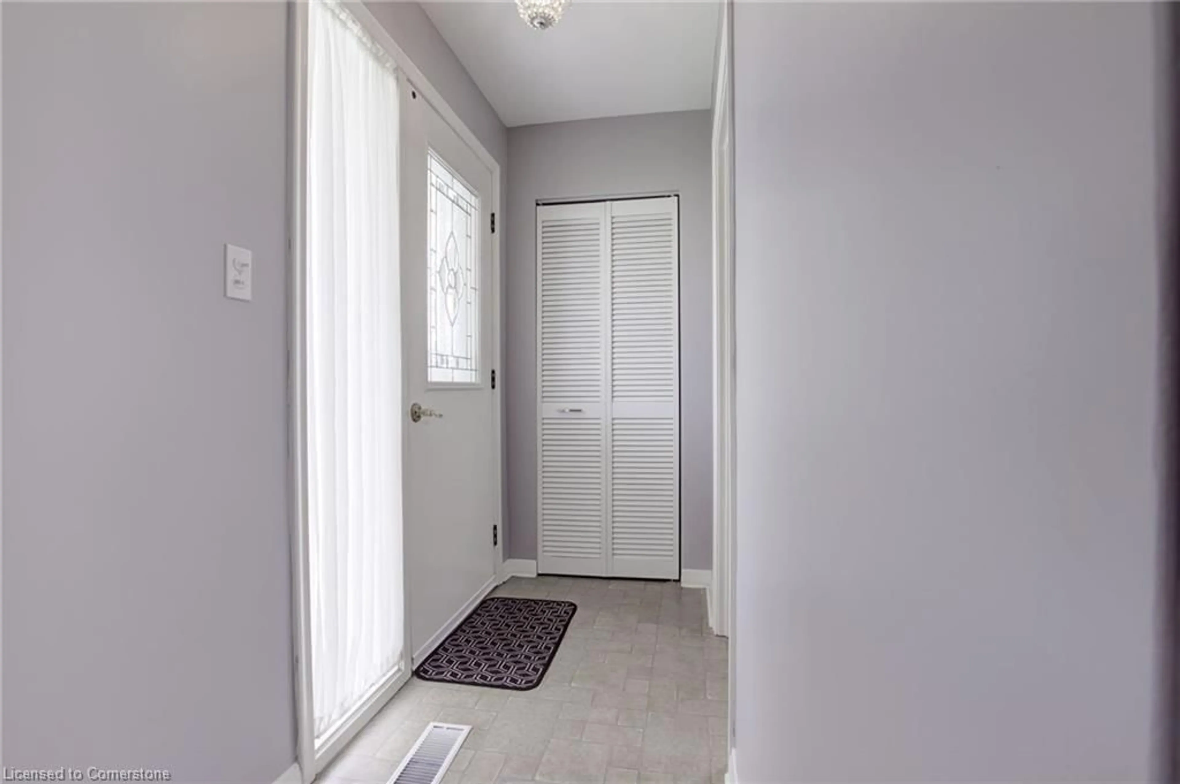 Indoor entryway, not visible floor for 247 Fernwood Cres, Hamilton Ontario L8T 3L7