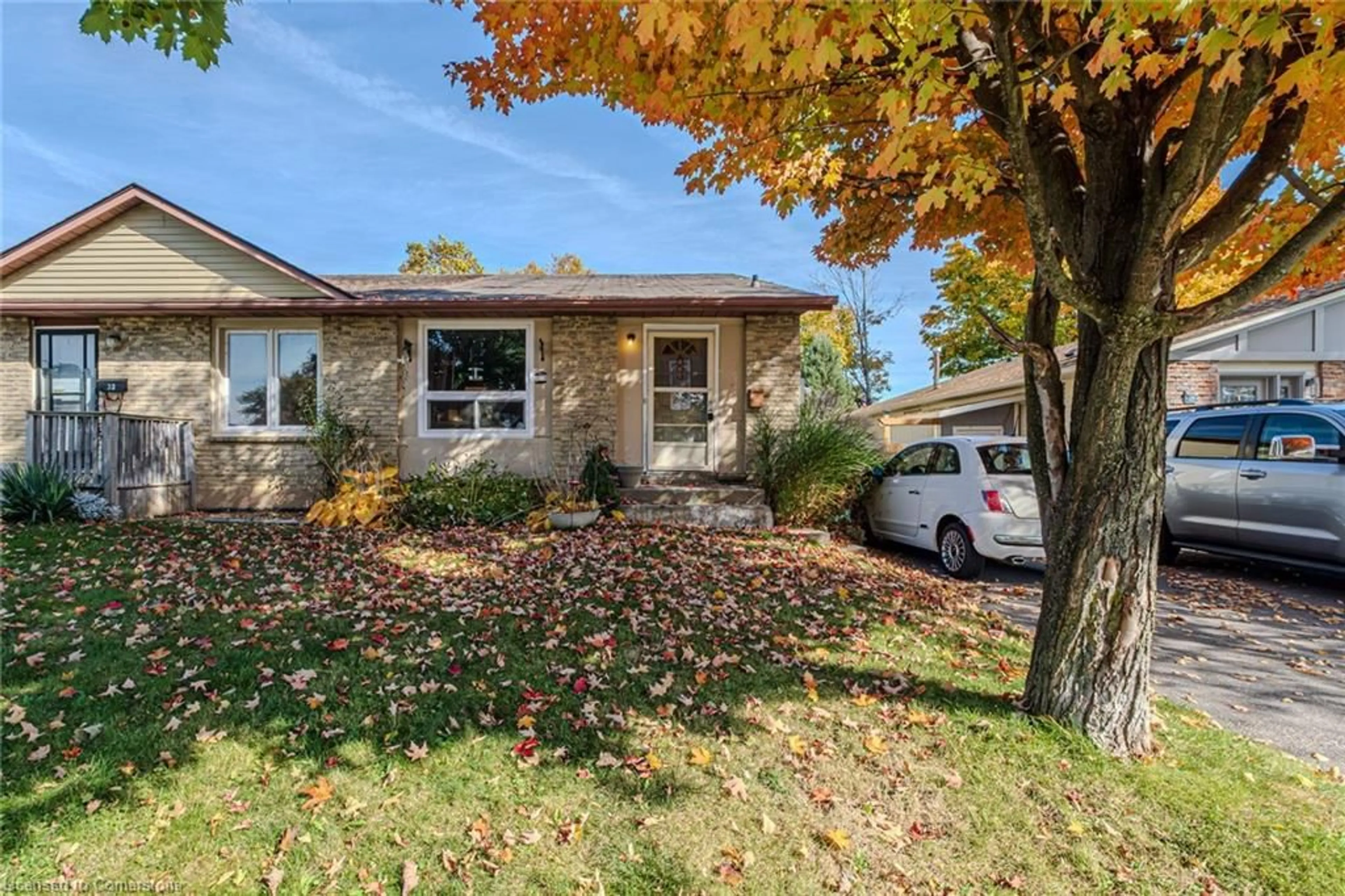 A pic from exterior of the house or condo, the street view for 30 Ponytrail Dr, Brantford Ontario N3P 1J8