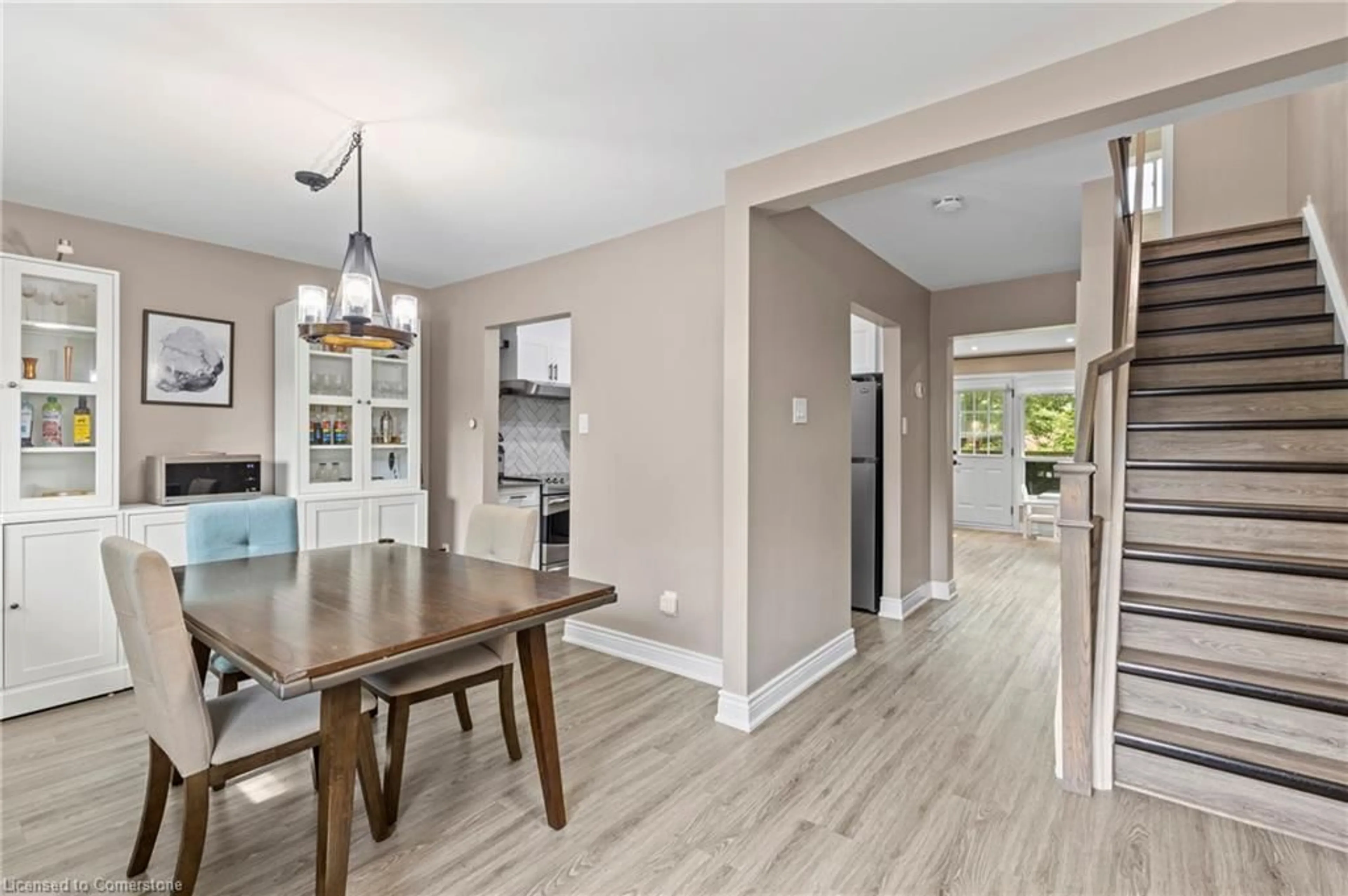 Open concept kitchen for 985 Limeridge Rd #3, Hamilton Ontario L8W 1X9