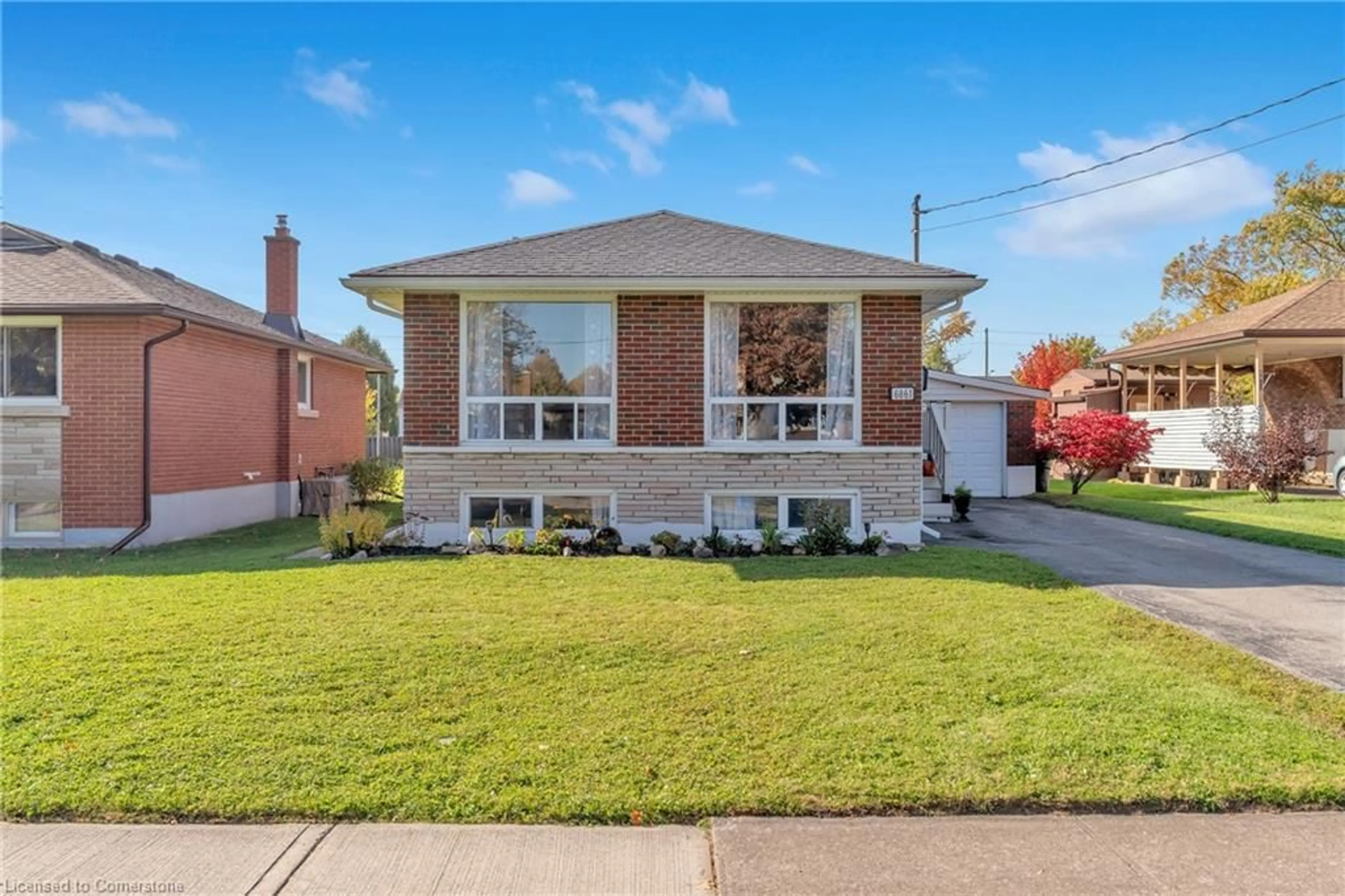 Frontside or backside of a home, cottage for 6861 Hagar Ave, Niagara Falls Ontario L2G 5M6