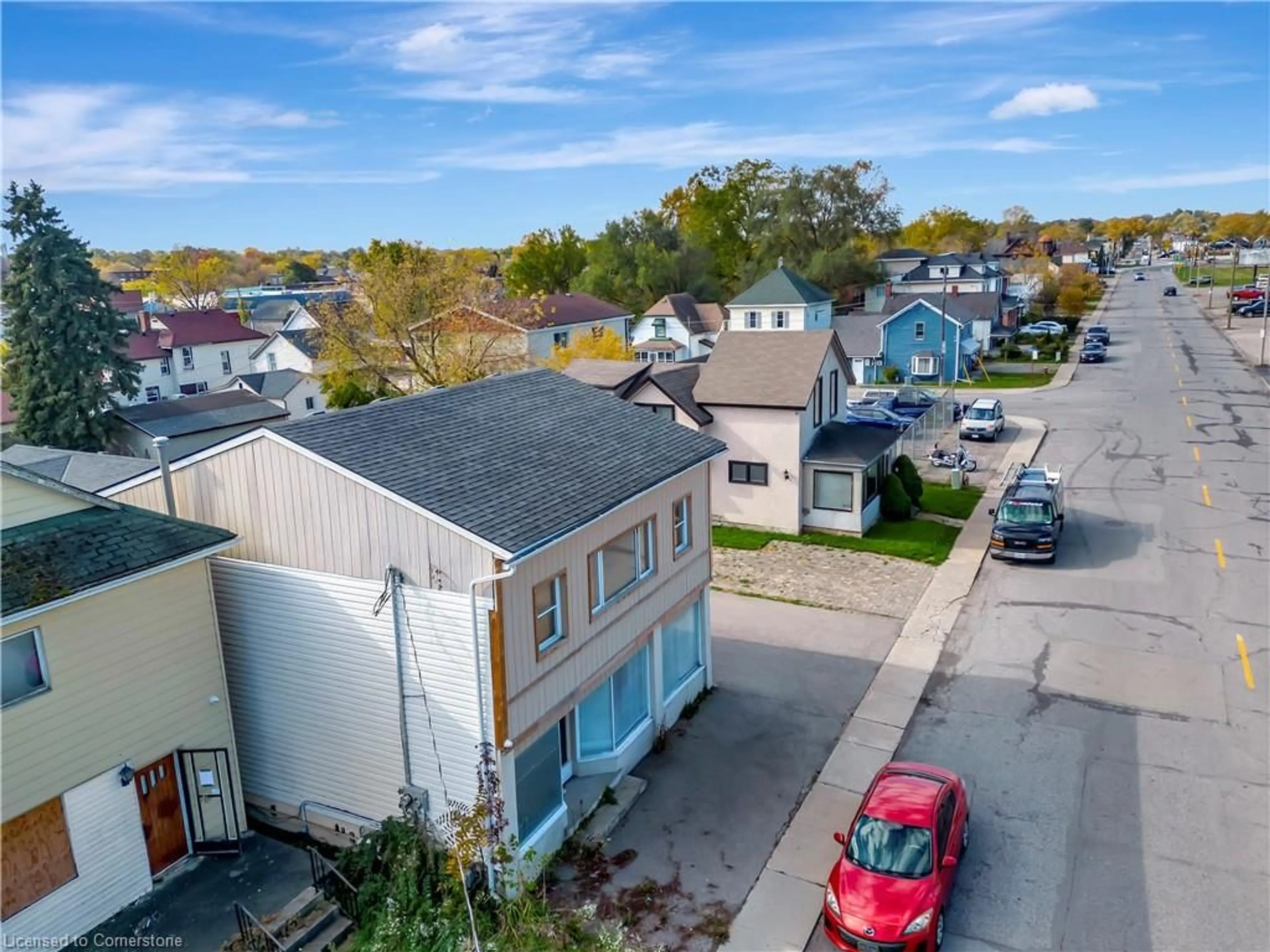 A pic from exterior of the house or condo, the street view for 4528 Bridge St, Niagara Falls Ontario L2E 2R7