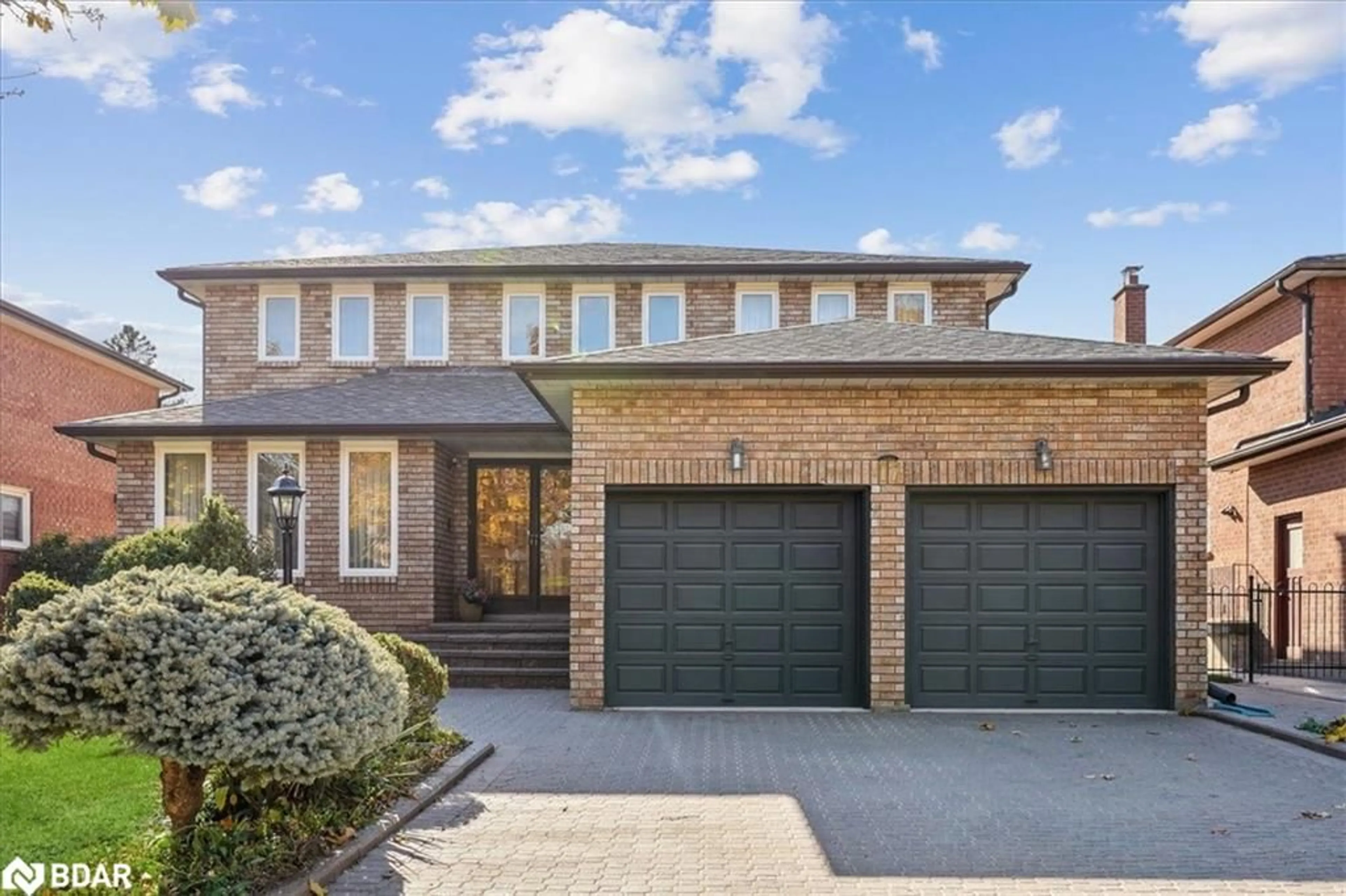 Home with brick exterior material for 17 Dowling Cir, Markham Ontario L3R 8R5