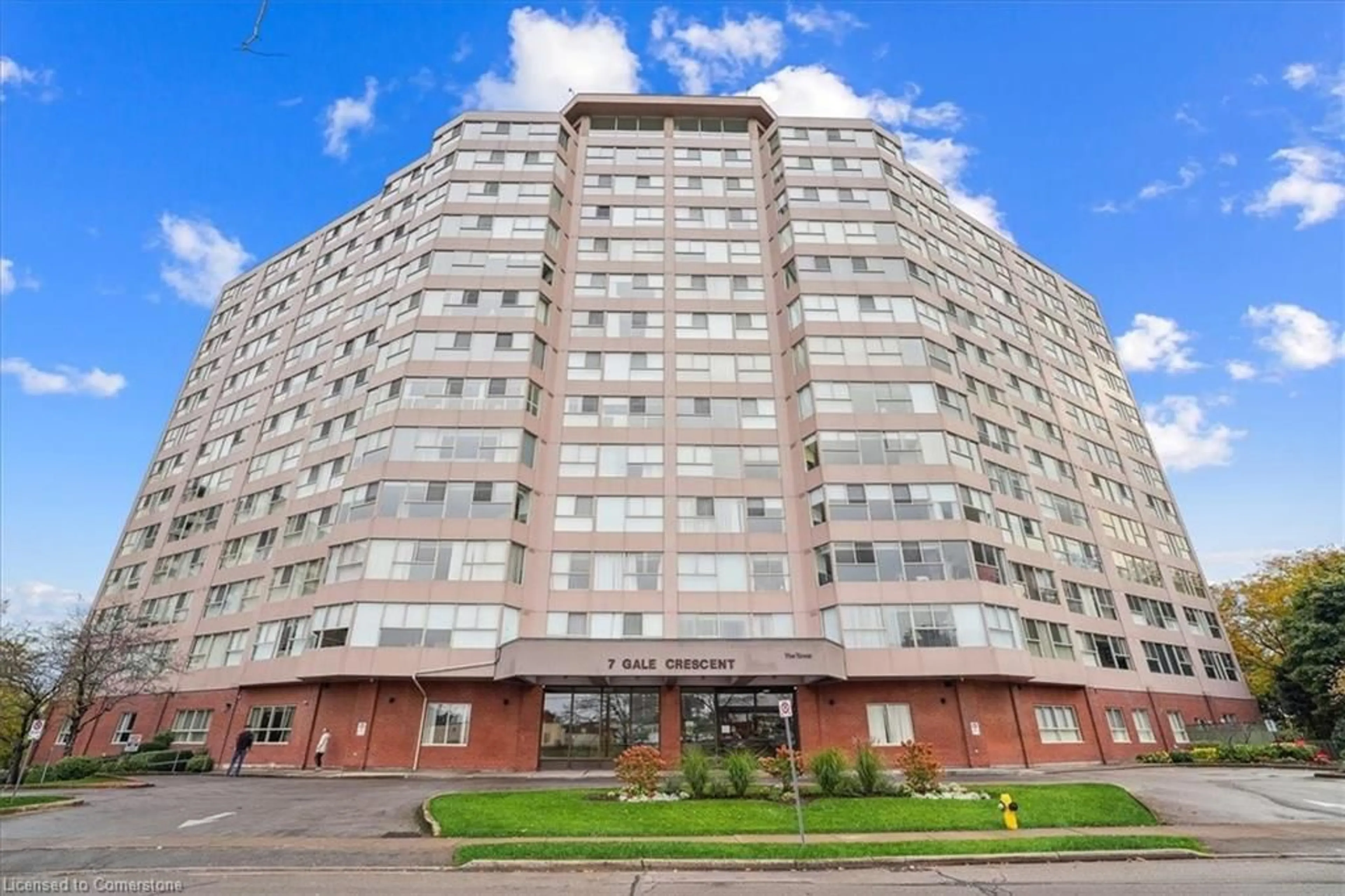 A pic from exterior of the house or condo, the front or back of building for 7 Gale Cres #511, St. Catharines Ontario L2R 7M8