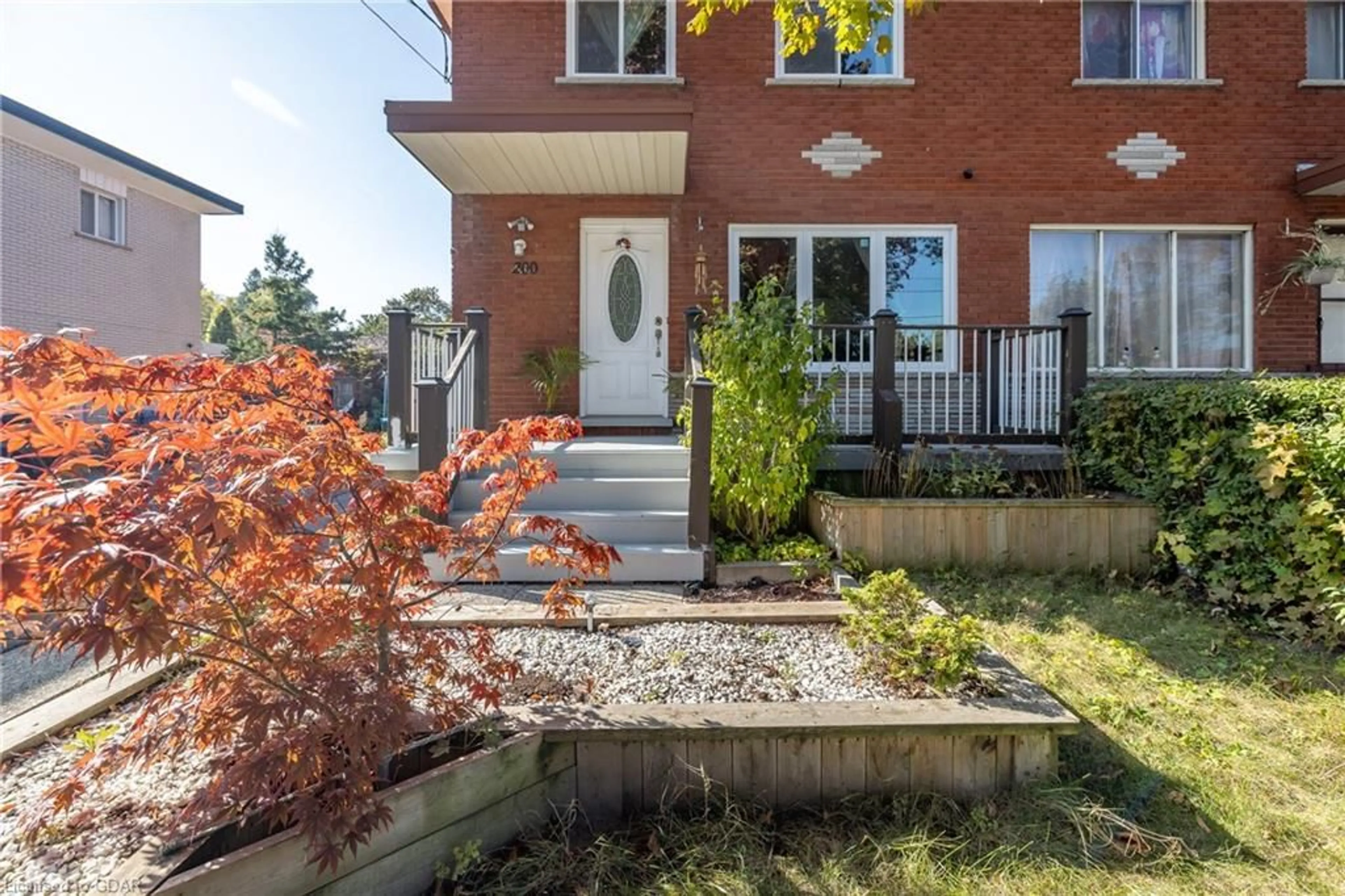 Home with brick exterior material for 200 Alma St, Guelph Ontario N1H 5X5