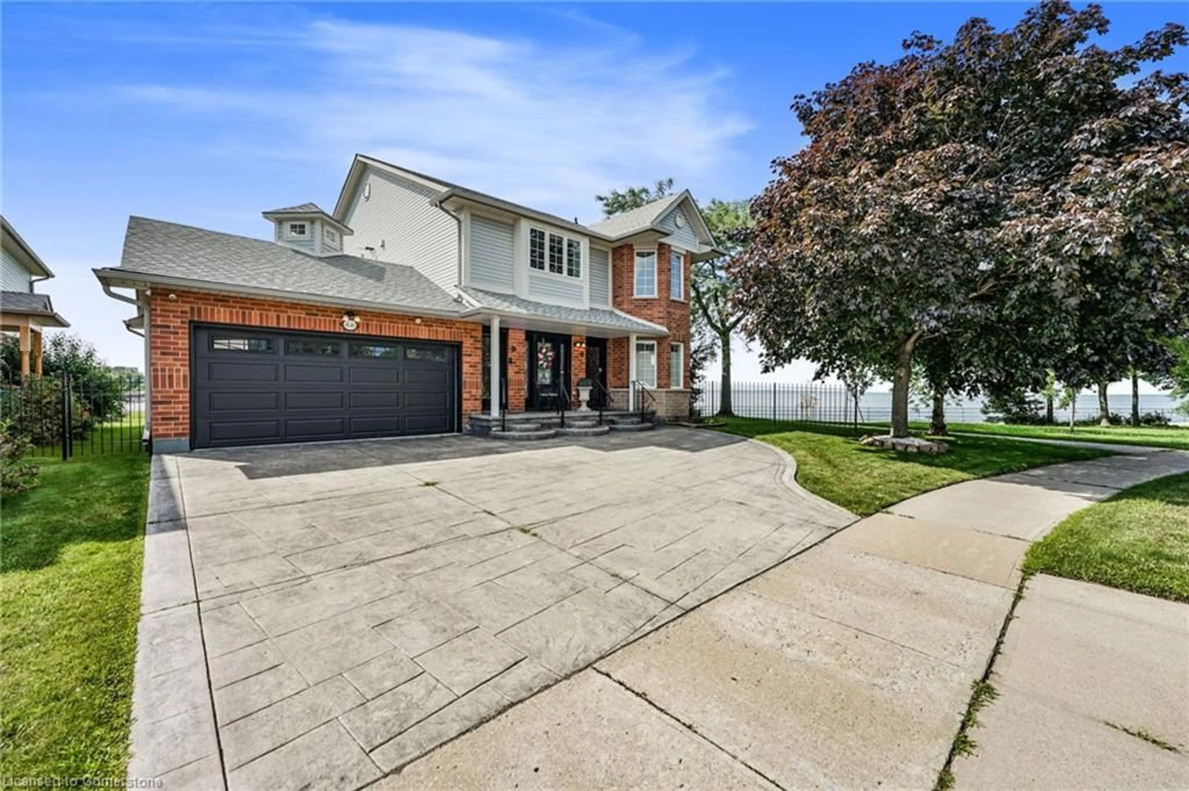 Frontside or backside of a home, the street view for 491-493 Dewitt Rd, Stoney Creek Ontario L8E 5W8