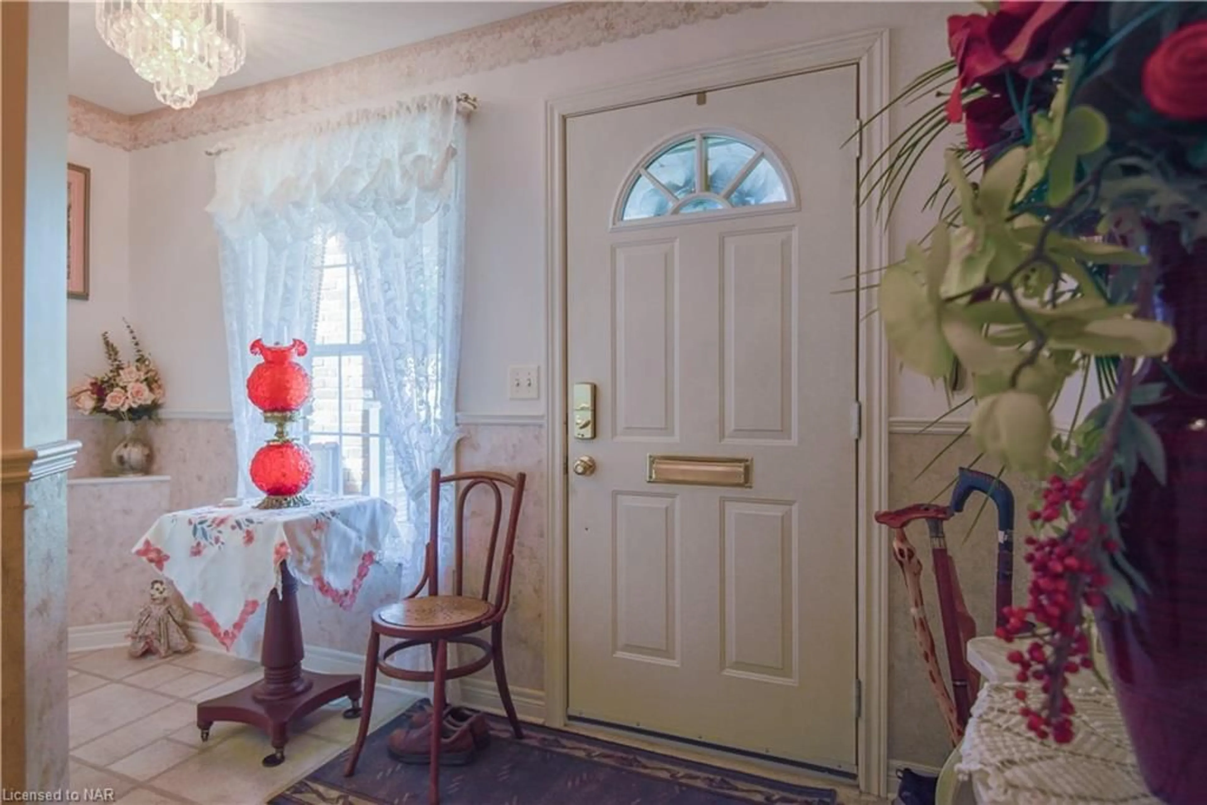 Indoor entryway, wood floors for 23 Portal Dr, Port Colborne Ontario L3K 6G2
