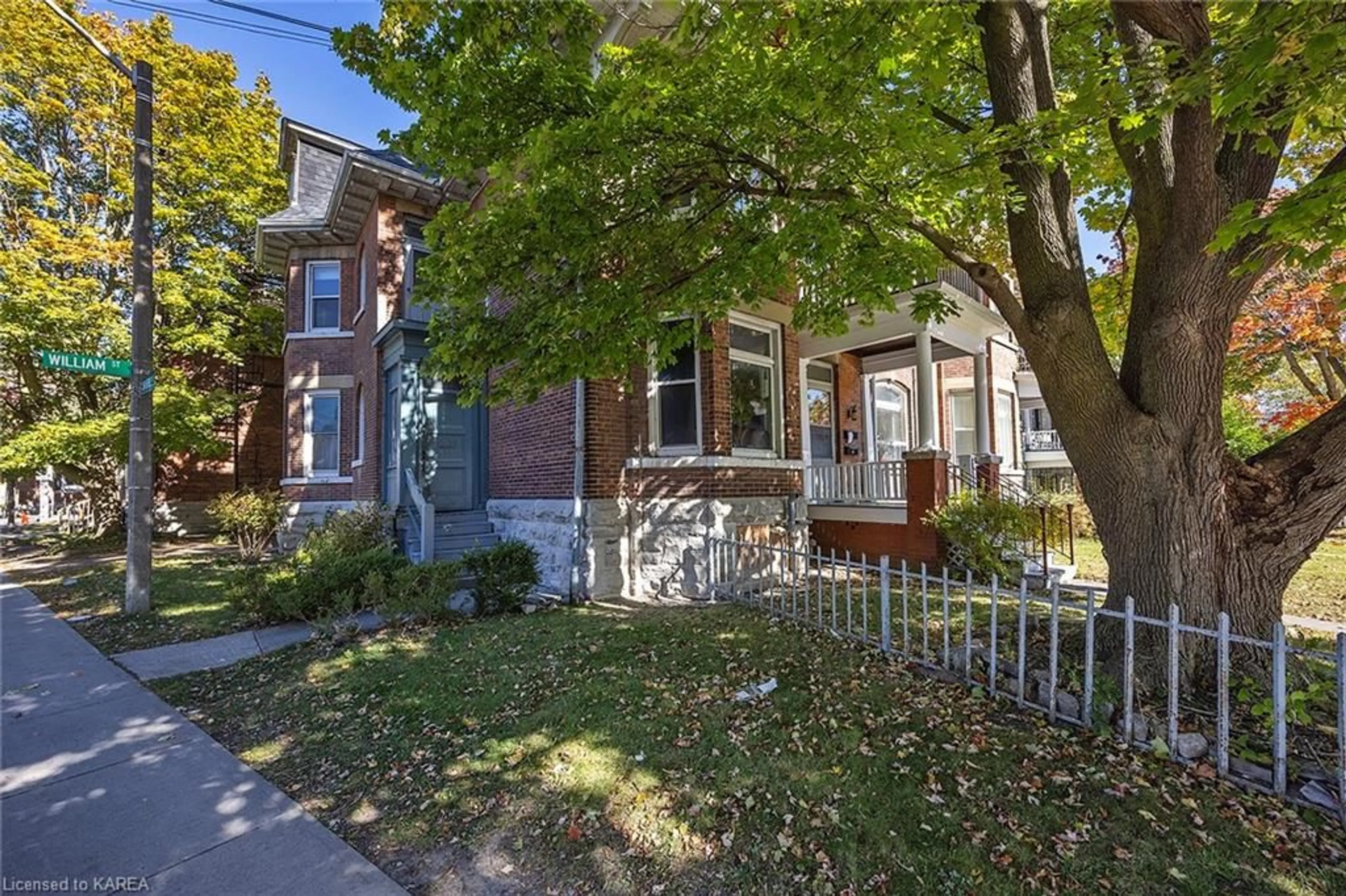 A pic from exterior of the house or condo, the street view for 217 William St, Kingston Ontario K7L 2E2