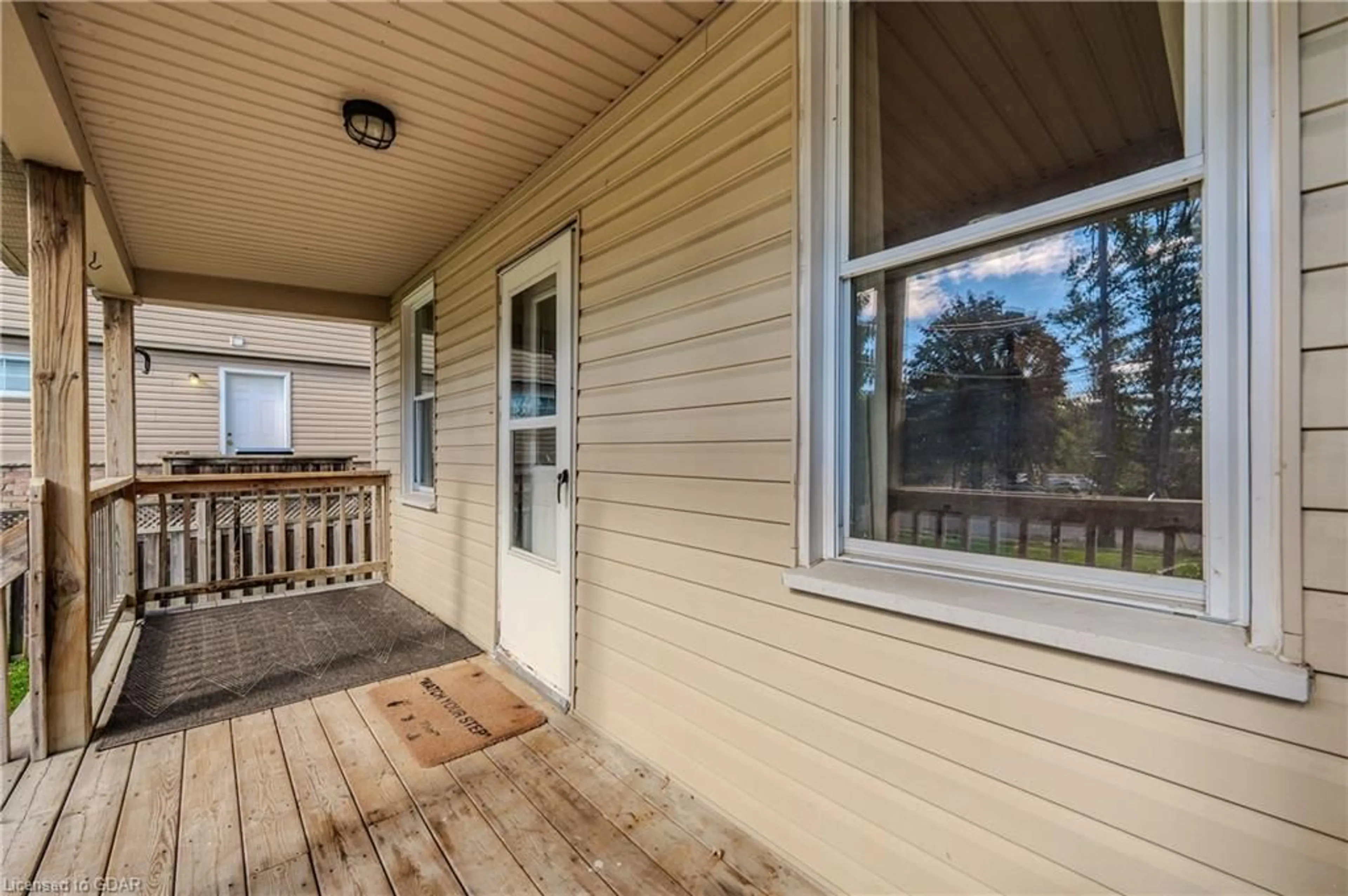 Patio, cottage for 324 Edinburgh Rd, Guelph Ontario N1G 2K5