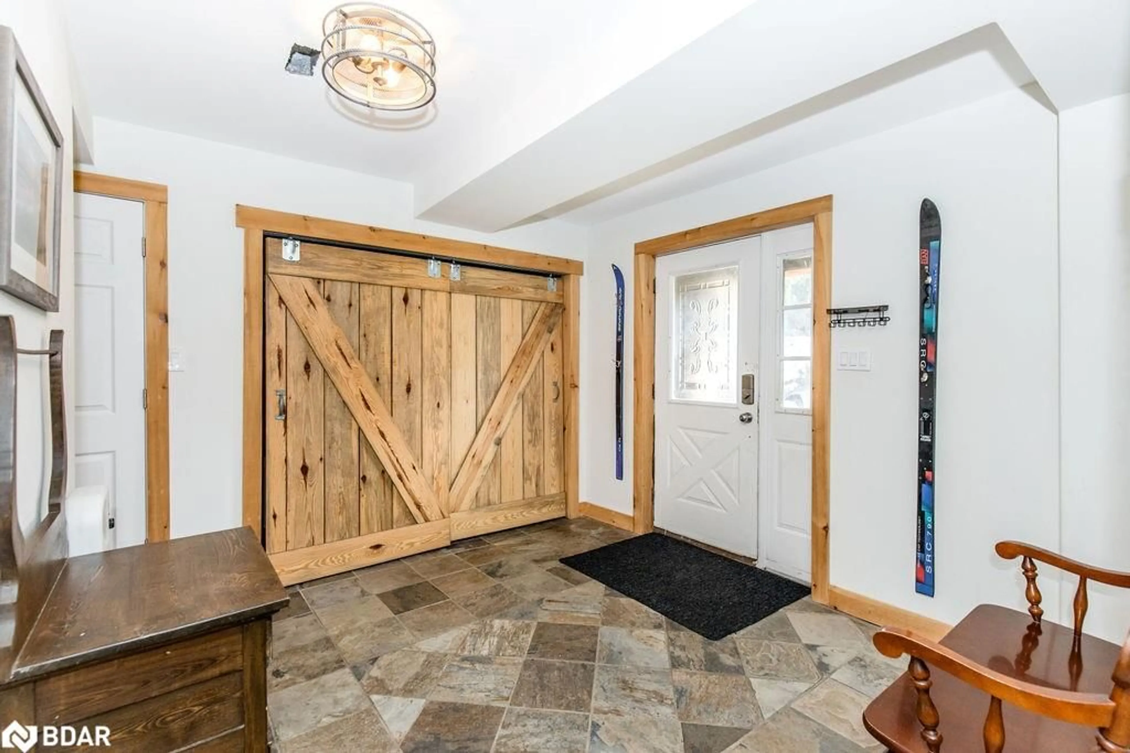 Indoor entryway, wood floors for 12 Birch Grove Dr, Horseshoe Valley Ontario L4M 4Y8