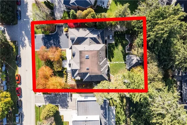 1227 Cleaver Dr, Oakville 5