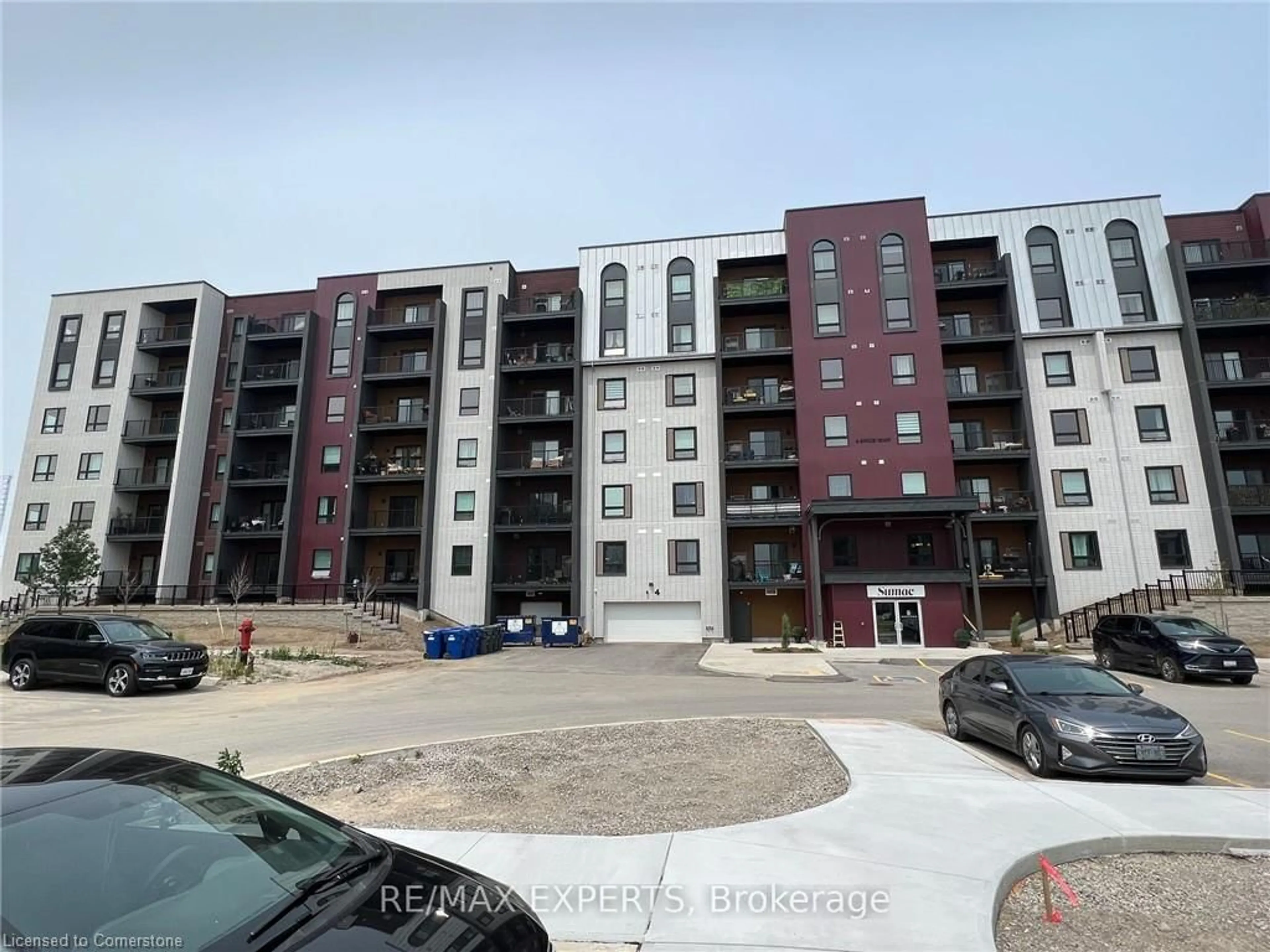 A pic from exterior of the house or condo, the front or back of building for 4 Spice Way Way #510, Barrie Ontario L9J 0M2