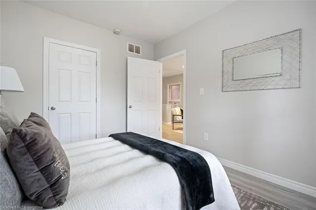 Additional property image - 100 Park Row Row