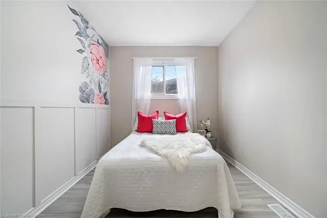 Additional property image - 100 Park Row Row