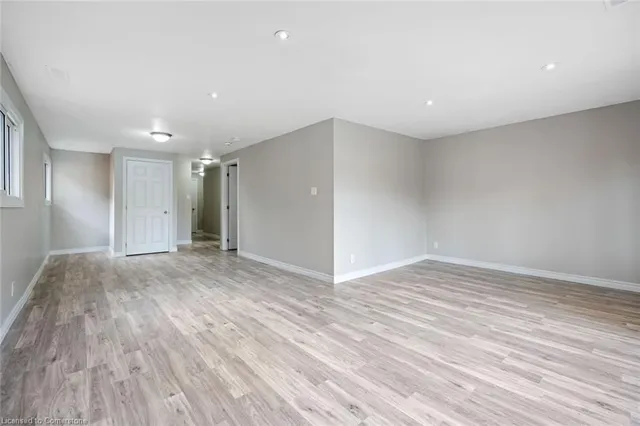 Additional property image - 100 Park Row Row