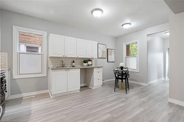Additional property image - 100 Park Row Row