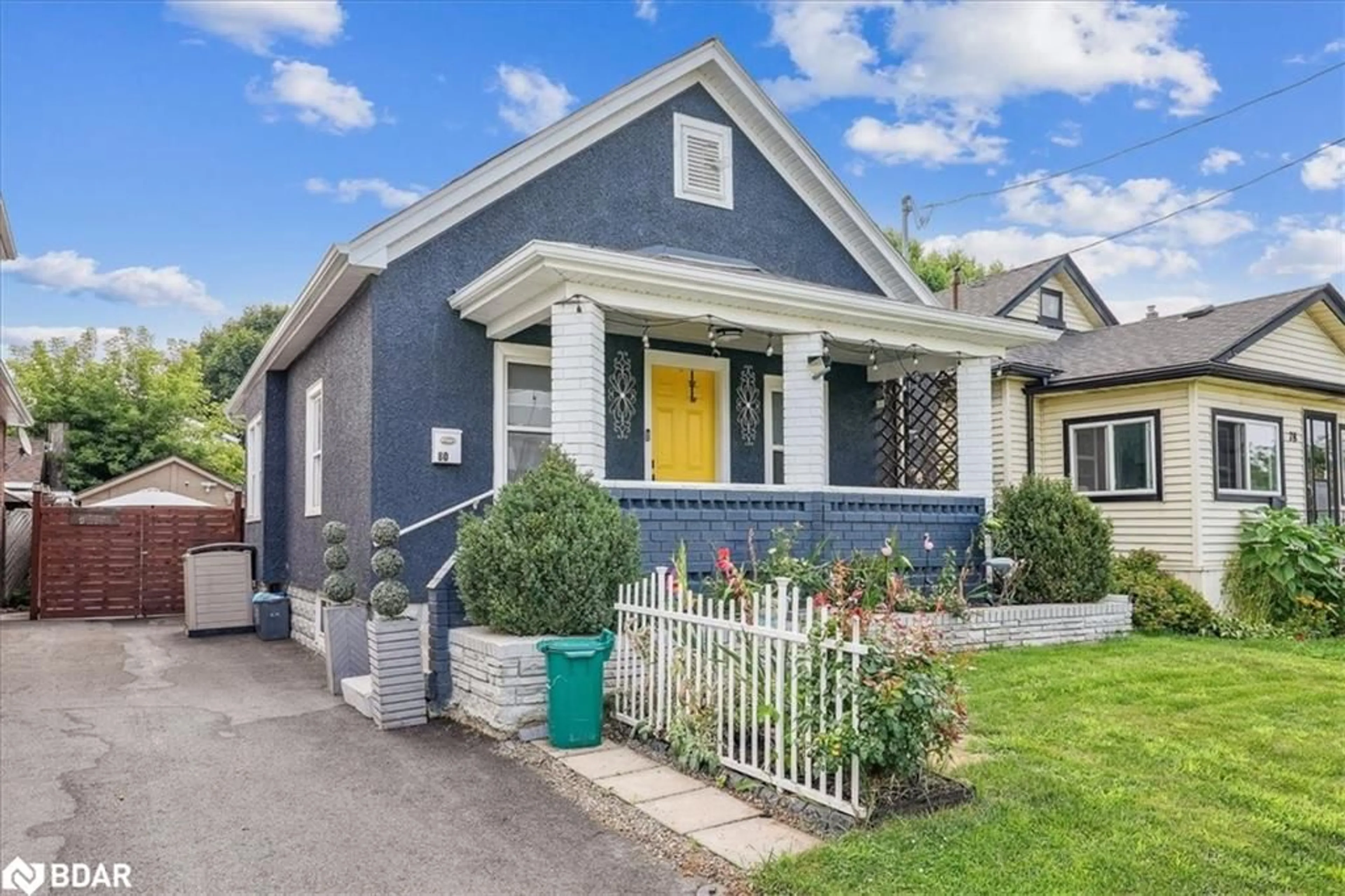 Frontside or backside of a home, cottage for 80 Haynes Ave, St. Catharines Ontario L2R 3Z3