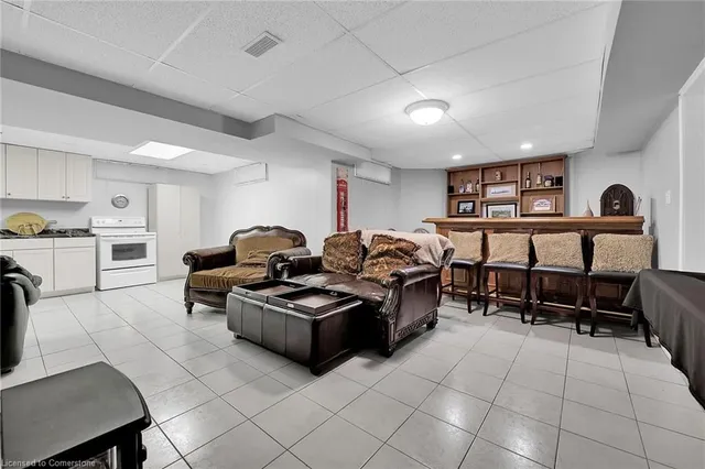 Additional property image - 10 Vega Cres