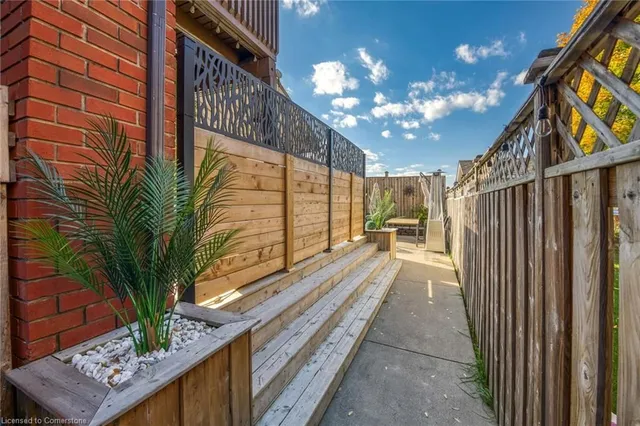 Additional property image - 10 Vega Cres