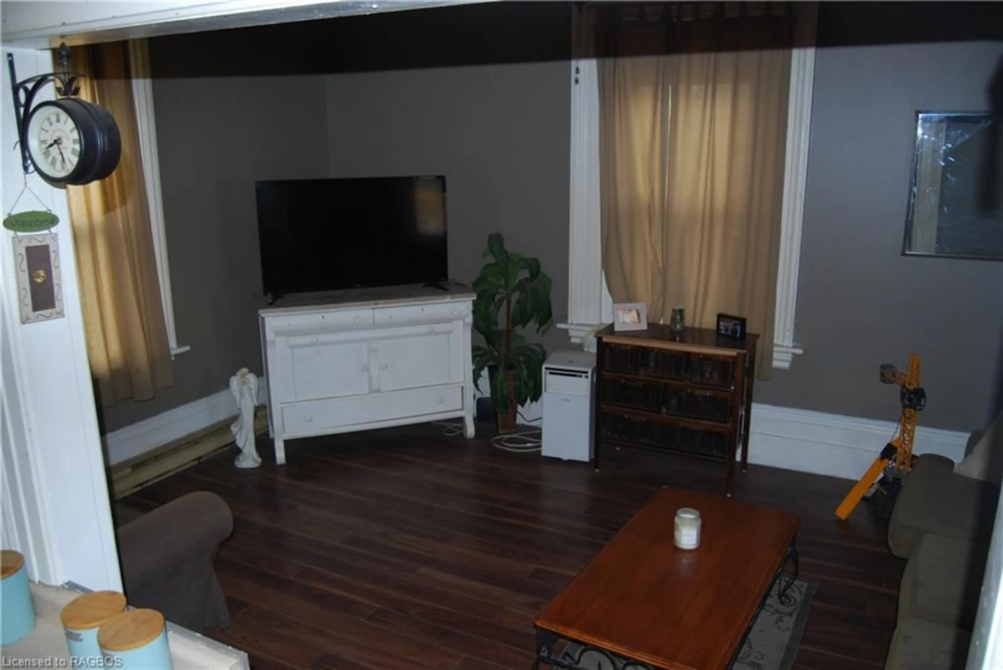 A pic of a room, wood floors for 41 William St, Harriston Ontario N0G 1Z0