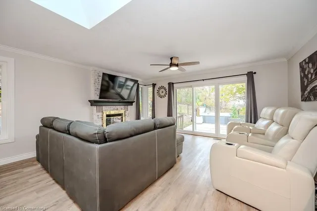 Additional property image - 57 Tinatawa Crt