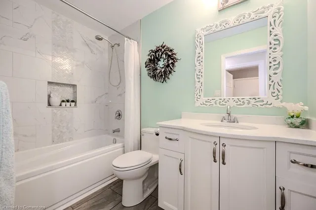 Additional property image - 57 Tinatawa Crt