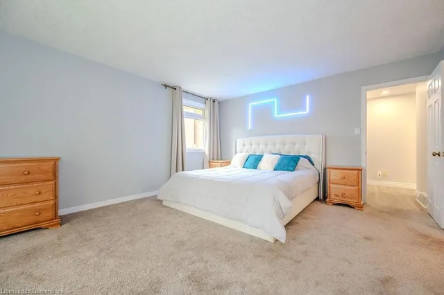 Additional property image - 57 Tinatawa Crt