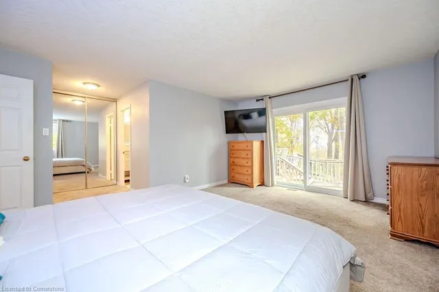 Additional property image - 57 Tinatawa Crt