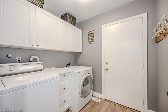 Additional property image - 57 Tinatawa Crt