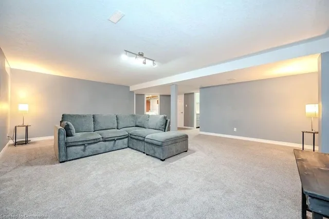 Additional property image - 57 Tinatawa Crt