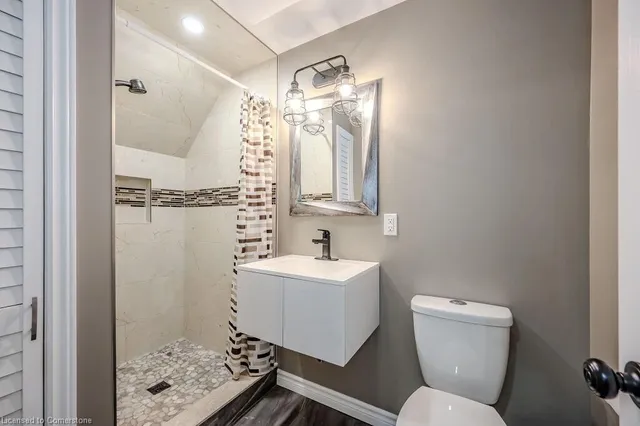 Additional property image - 57 Tinatawa Crt