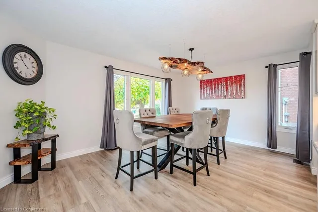 Additional property image - 57 Tinatawa Crt