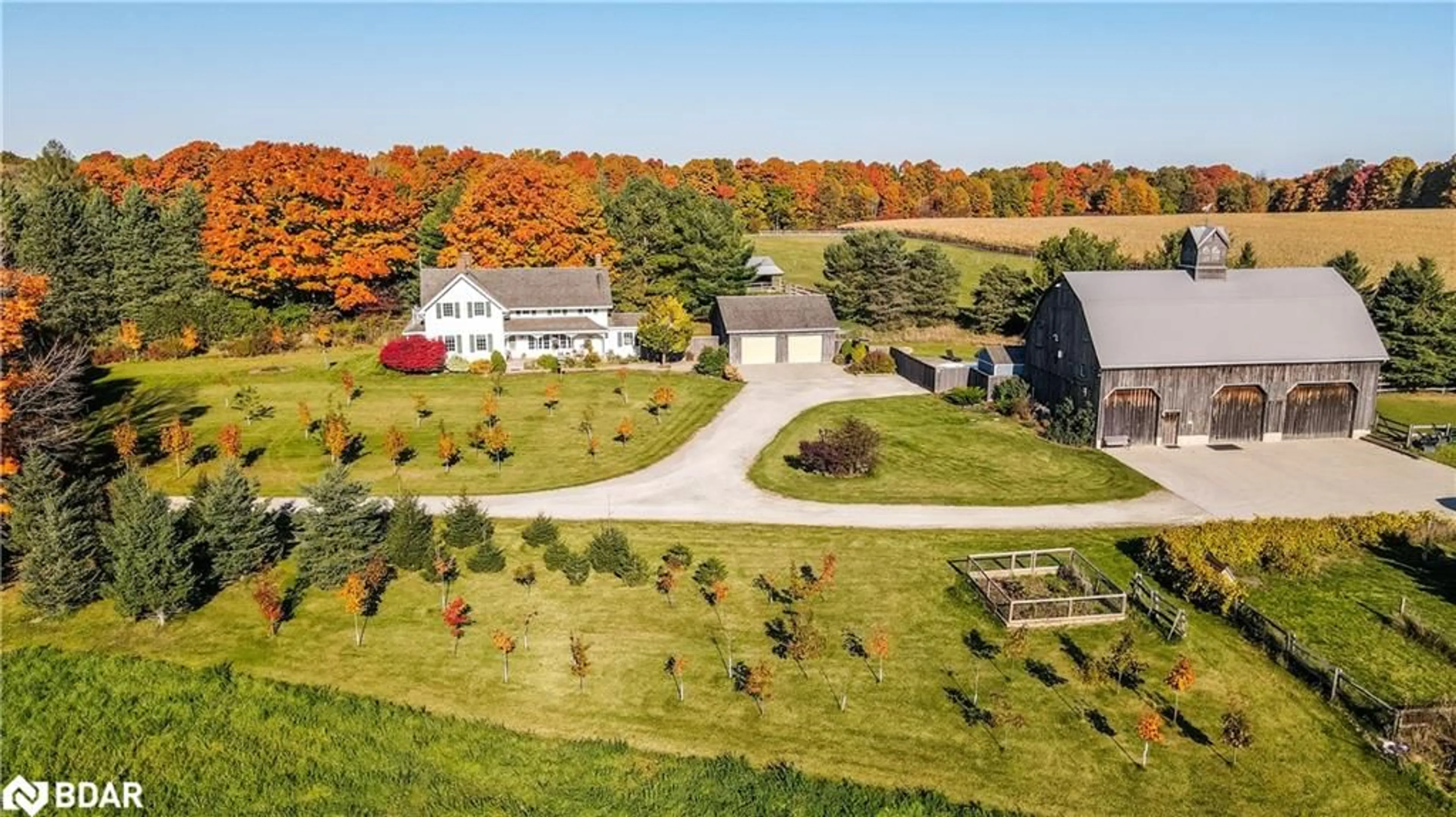 A pic from exterior of the house or condo, the fenced backyard for 16473 Mount Pleasant Rd, Caledon Ontario L7E 3N5