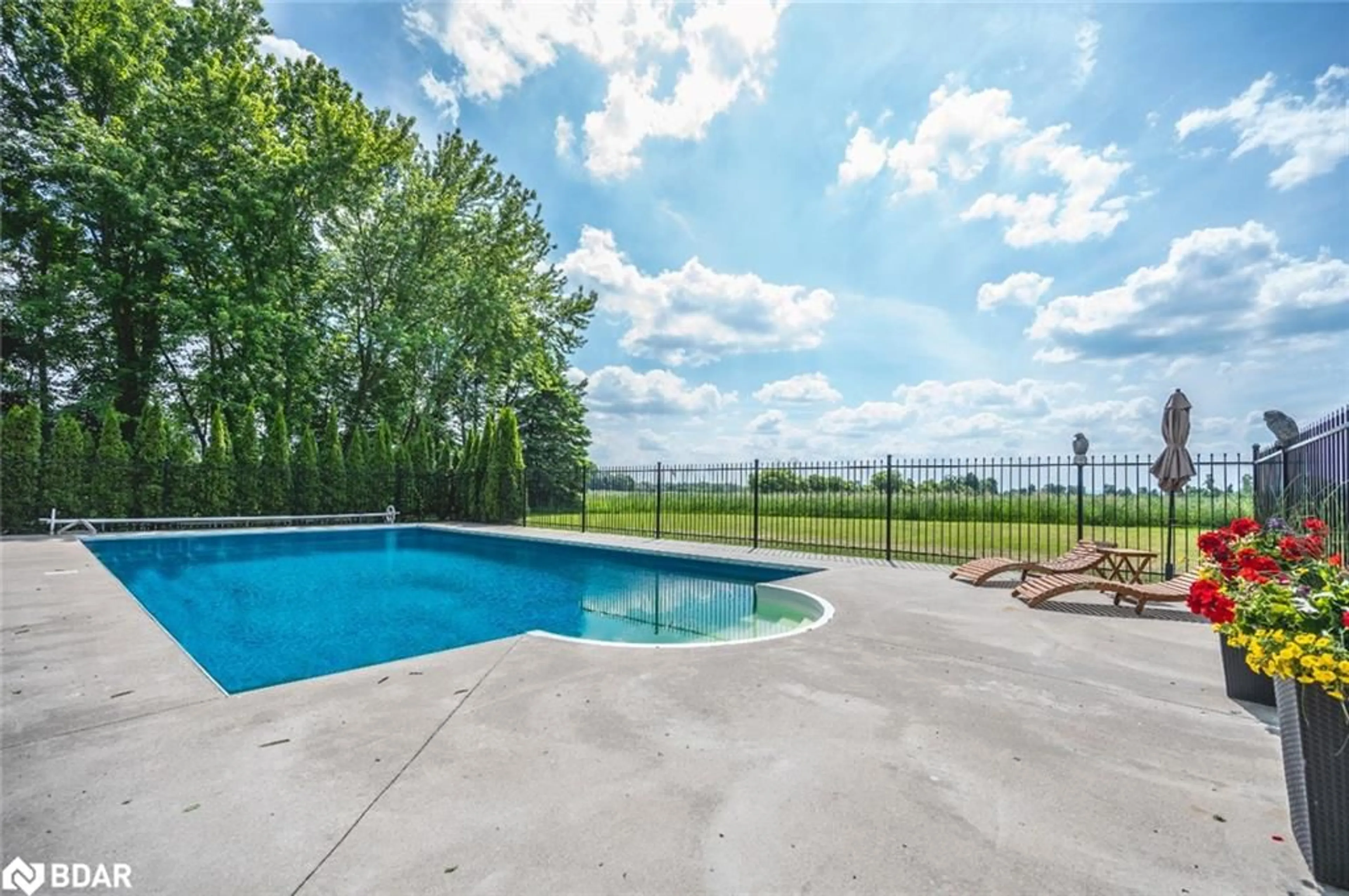 Indoor or outdoor pool for 8464 6th Line, Essa Ontario L0M 1T0