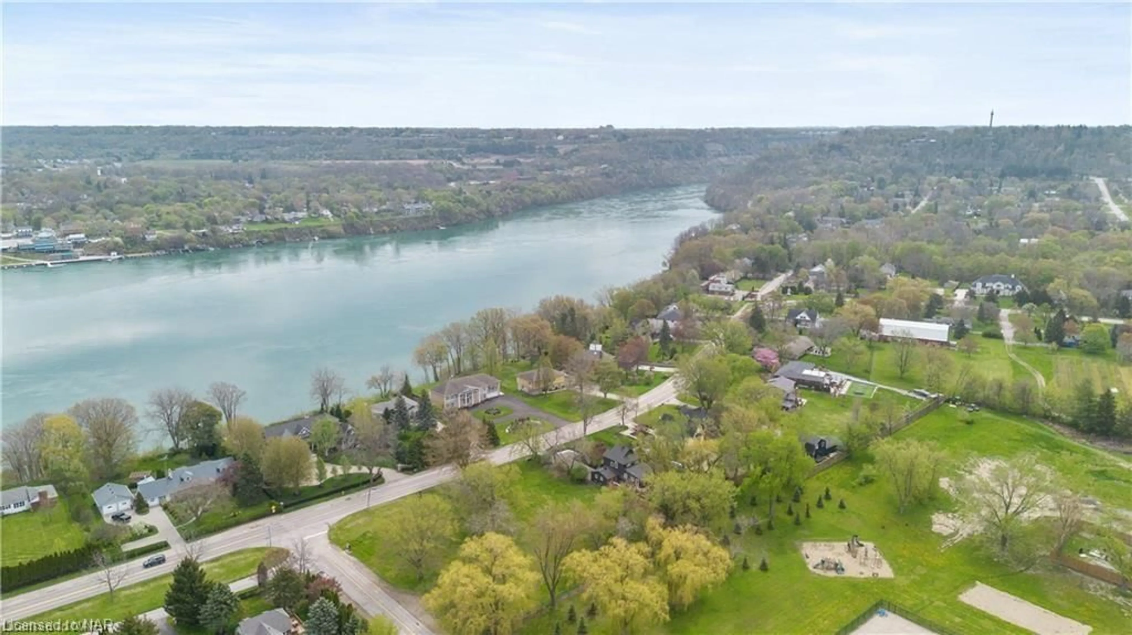 A pic from exterior of the house or condo, the view of lake or river for 14662 Niagara River Pky, Niagara-on-the-Lake Ontario L0S 1J0