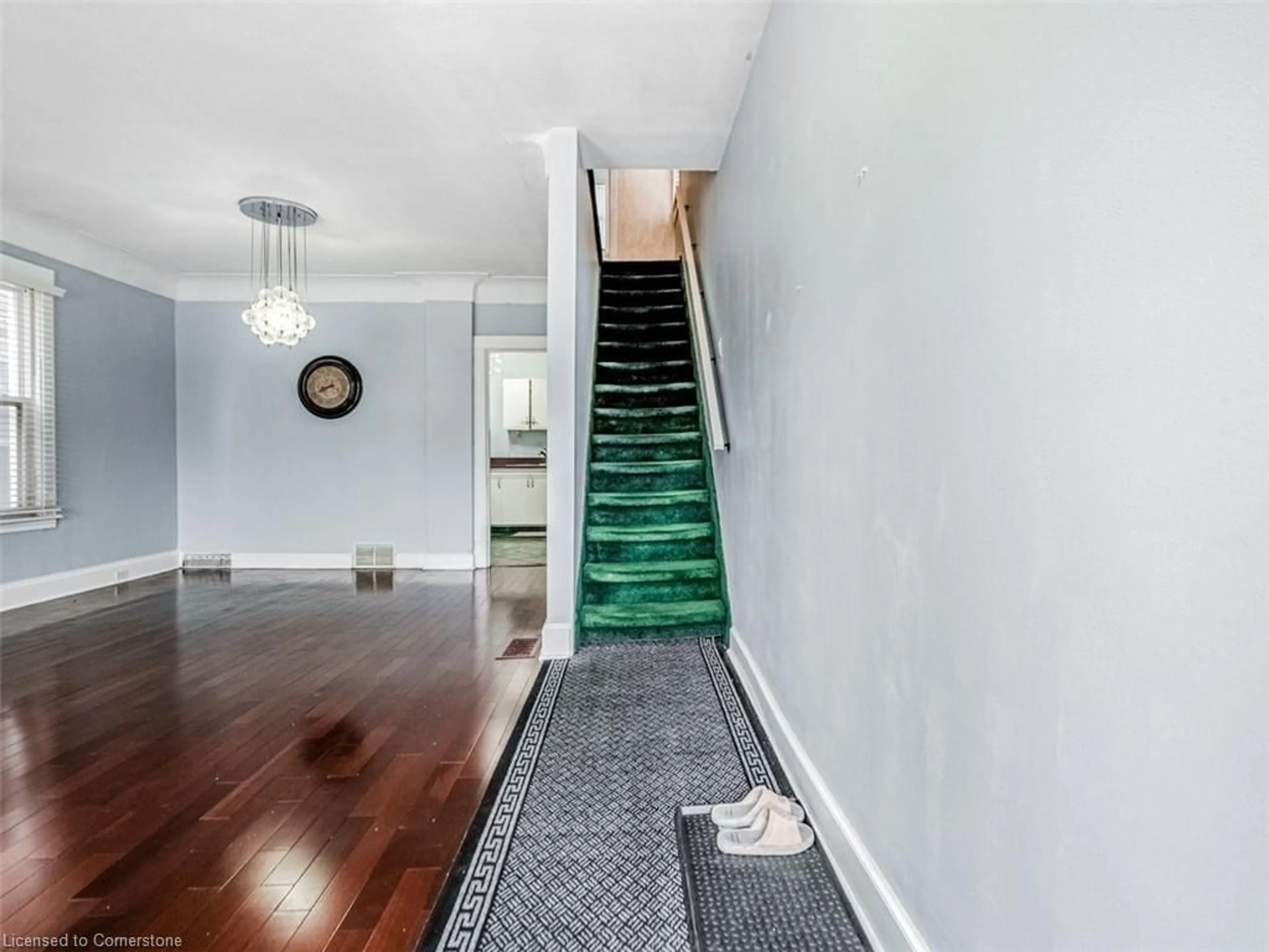 Stairs for 34 Fairview Ave, Hamilton Ontario L8L 7B4