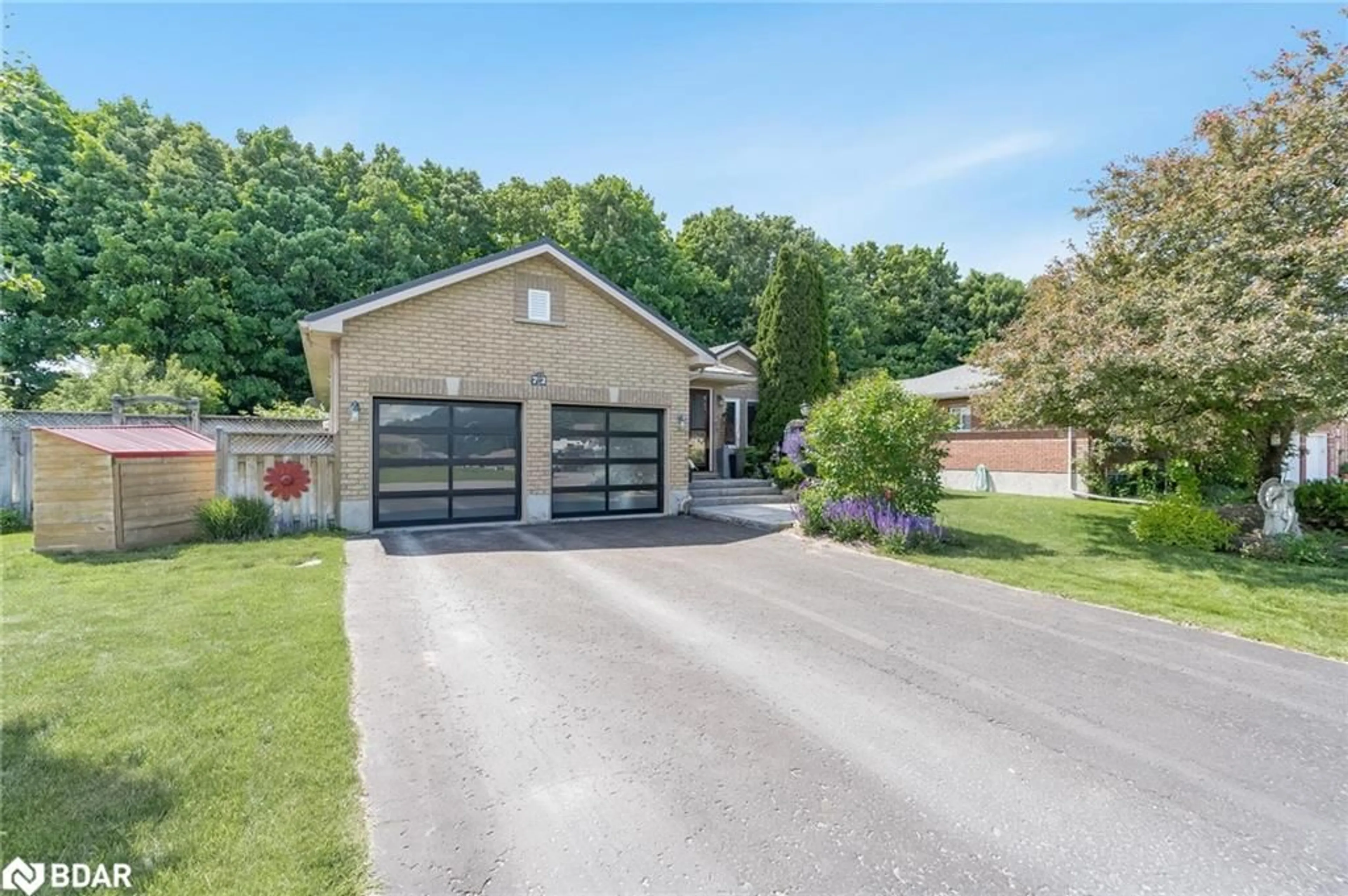 Frontside or backside of a home, the street view for 72 Oxley Dr, Penetanguishene Ontario L9M 1W4