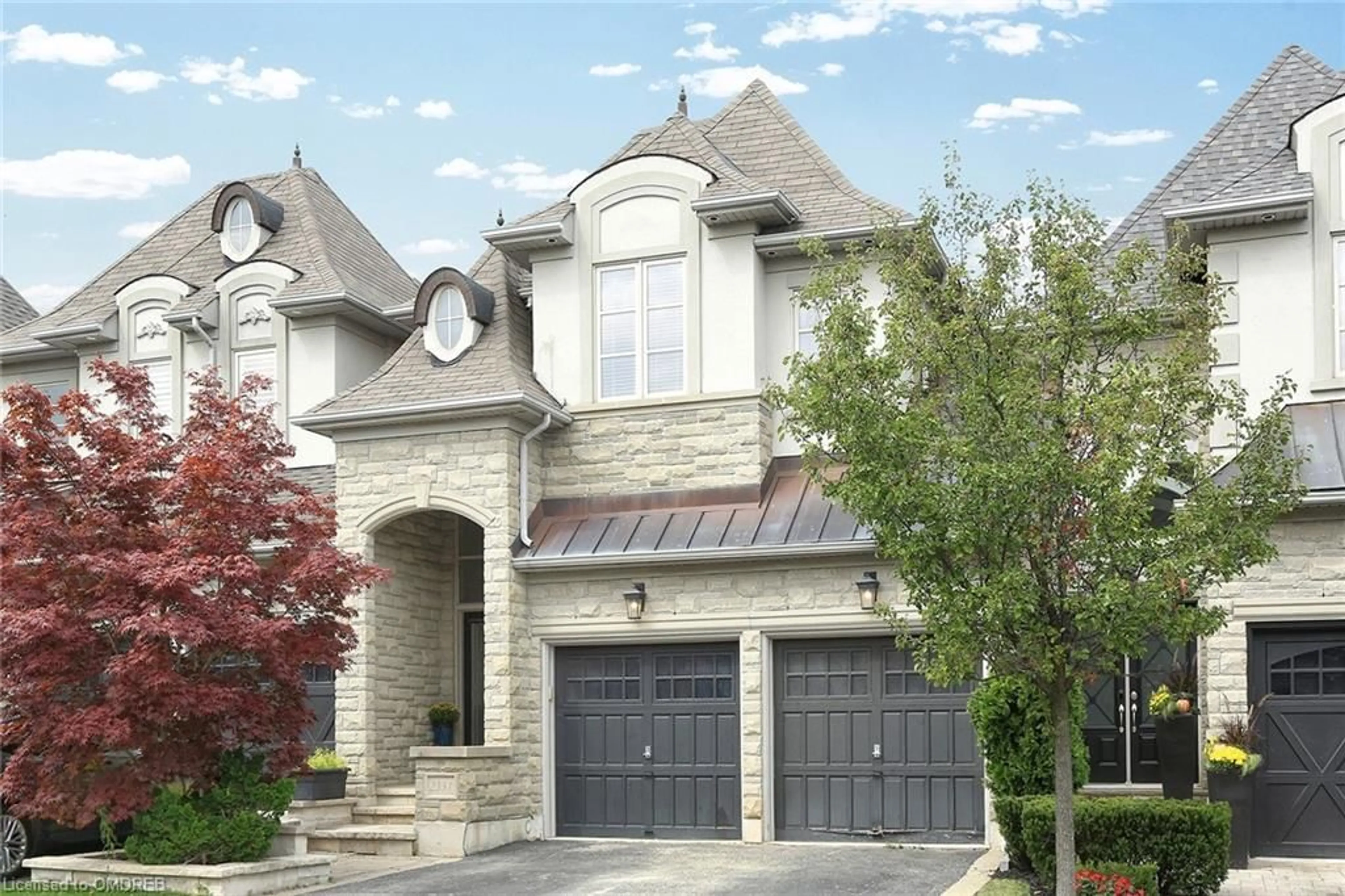 Home with brick exterior material for 2331 Wuthering Heights Way, Oakville Ontario L6M 0E8