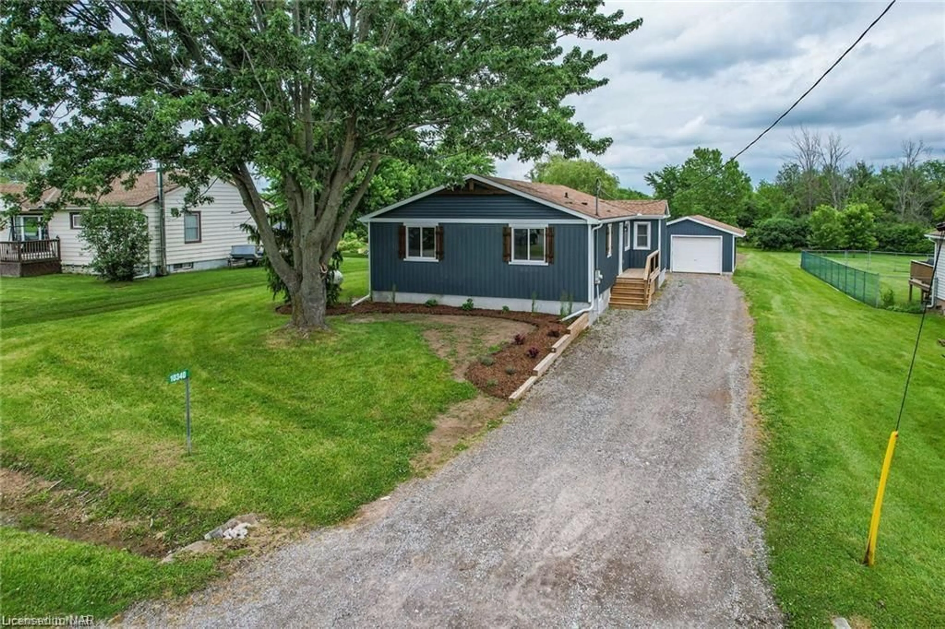 Frontside or backside of a home, cottage for 10340 Willodell Rd, Niagara Falls Ontario L0S 1K0