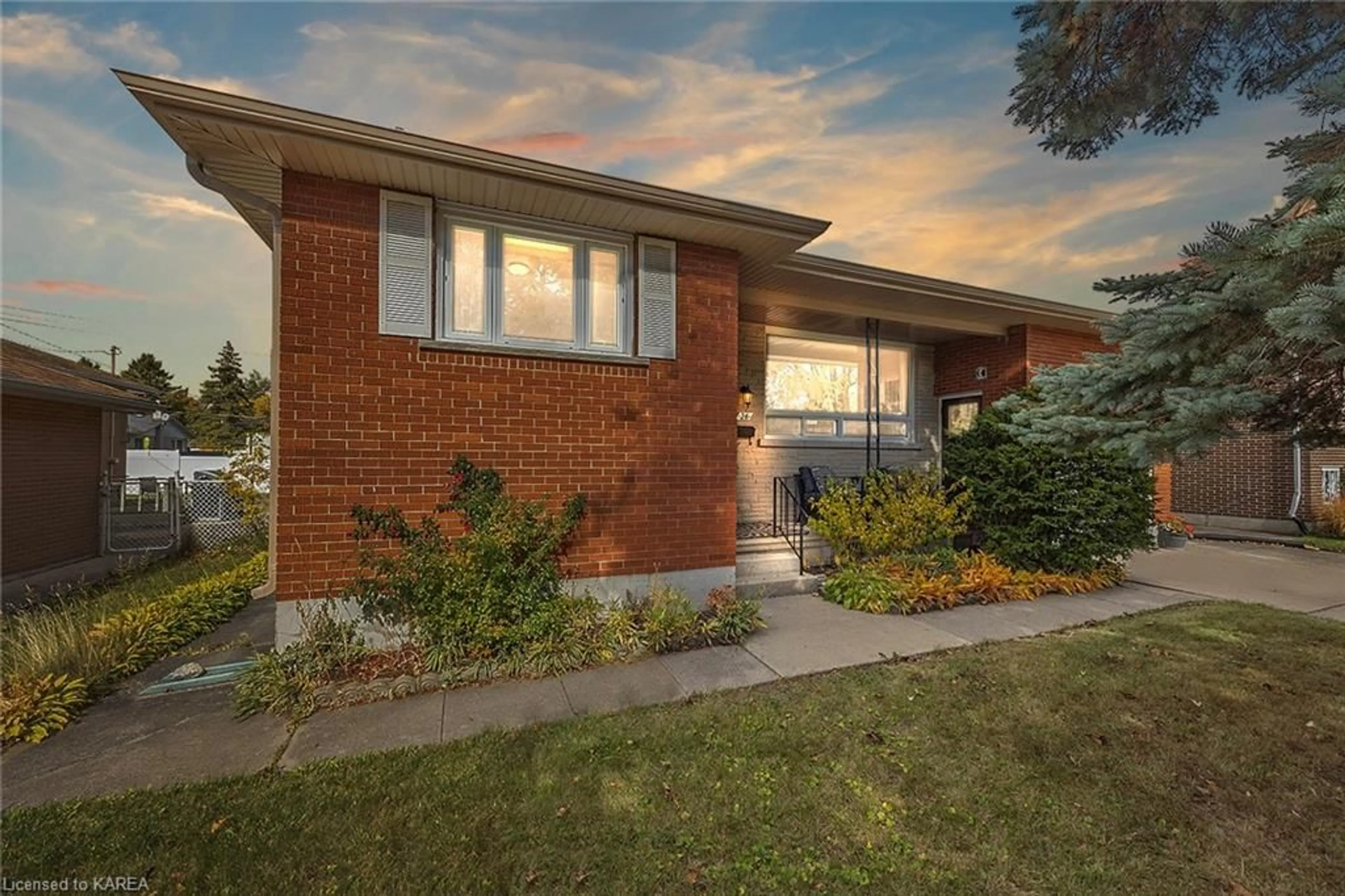 Home with brick exterior material for 26 Michael Grass Cres, Kingston Ontario K7M 2W3