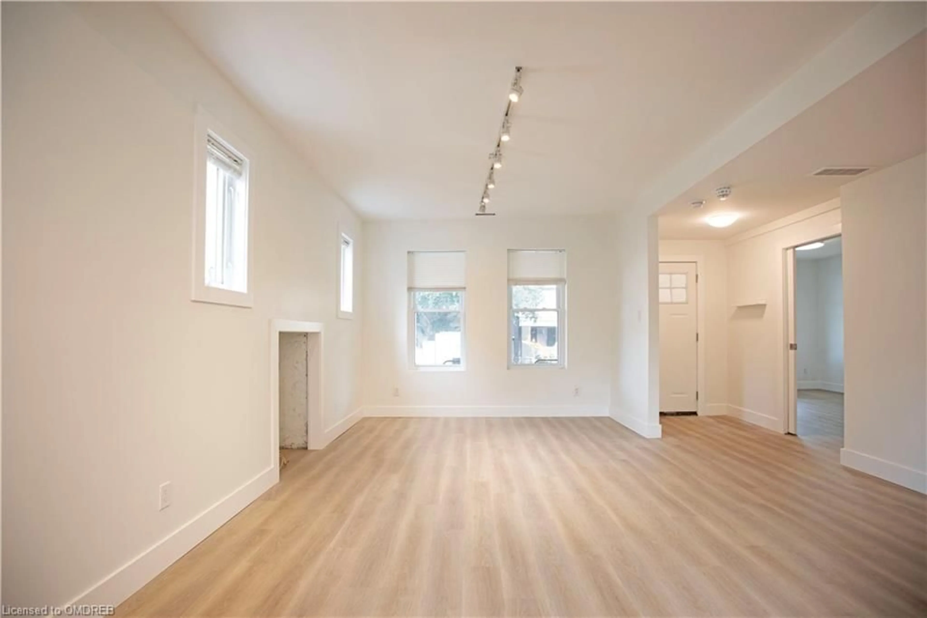 A pic of a room, wood floors for 49 Fairleigh Ave, Hamilton Ontario L8M 2K1