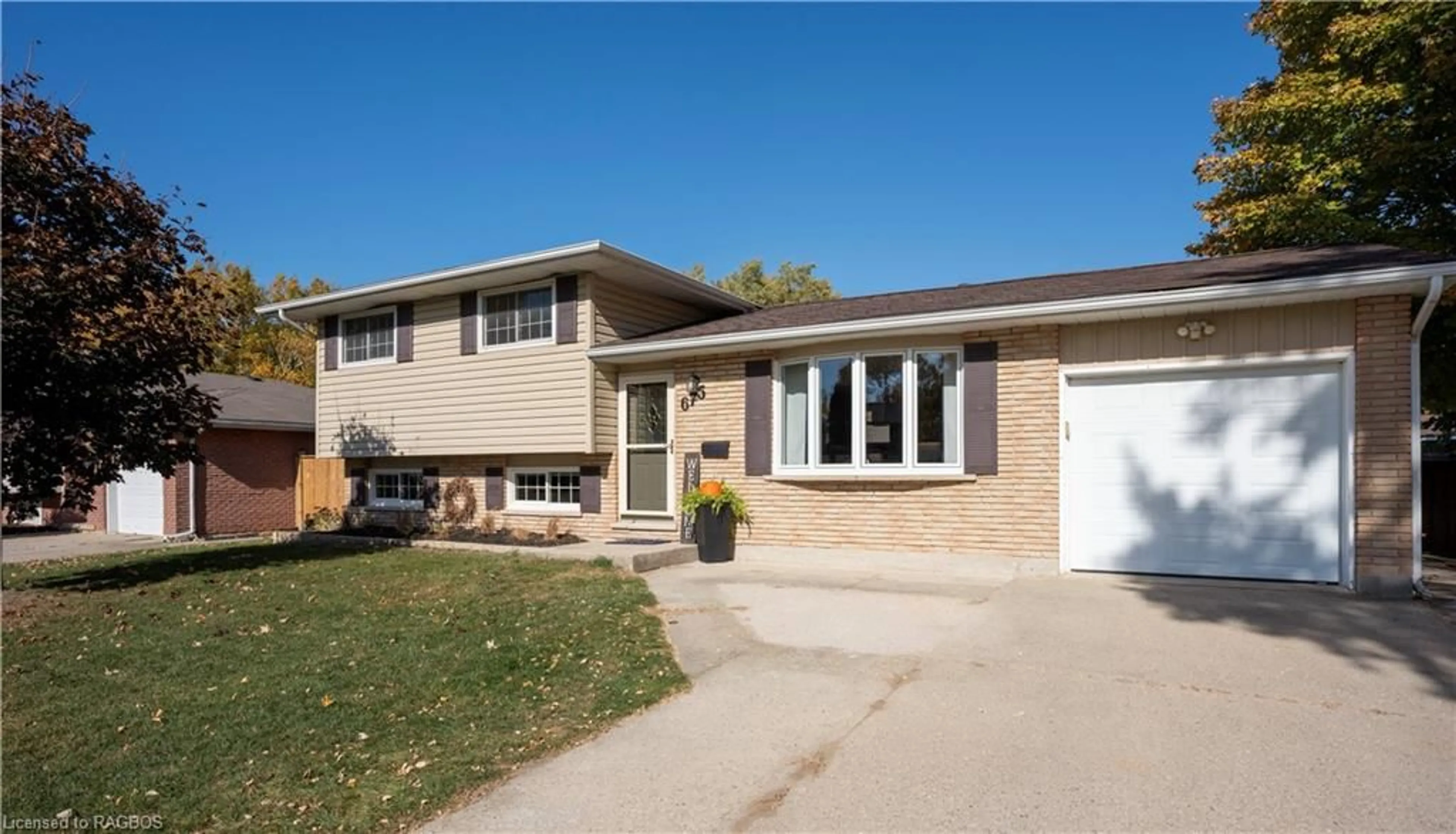 Frontside or backside of a home for 675 Orchard Dr, Port Elgin Ontario N0H 2C3