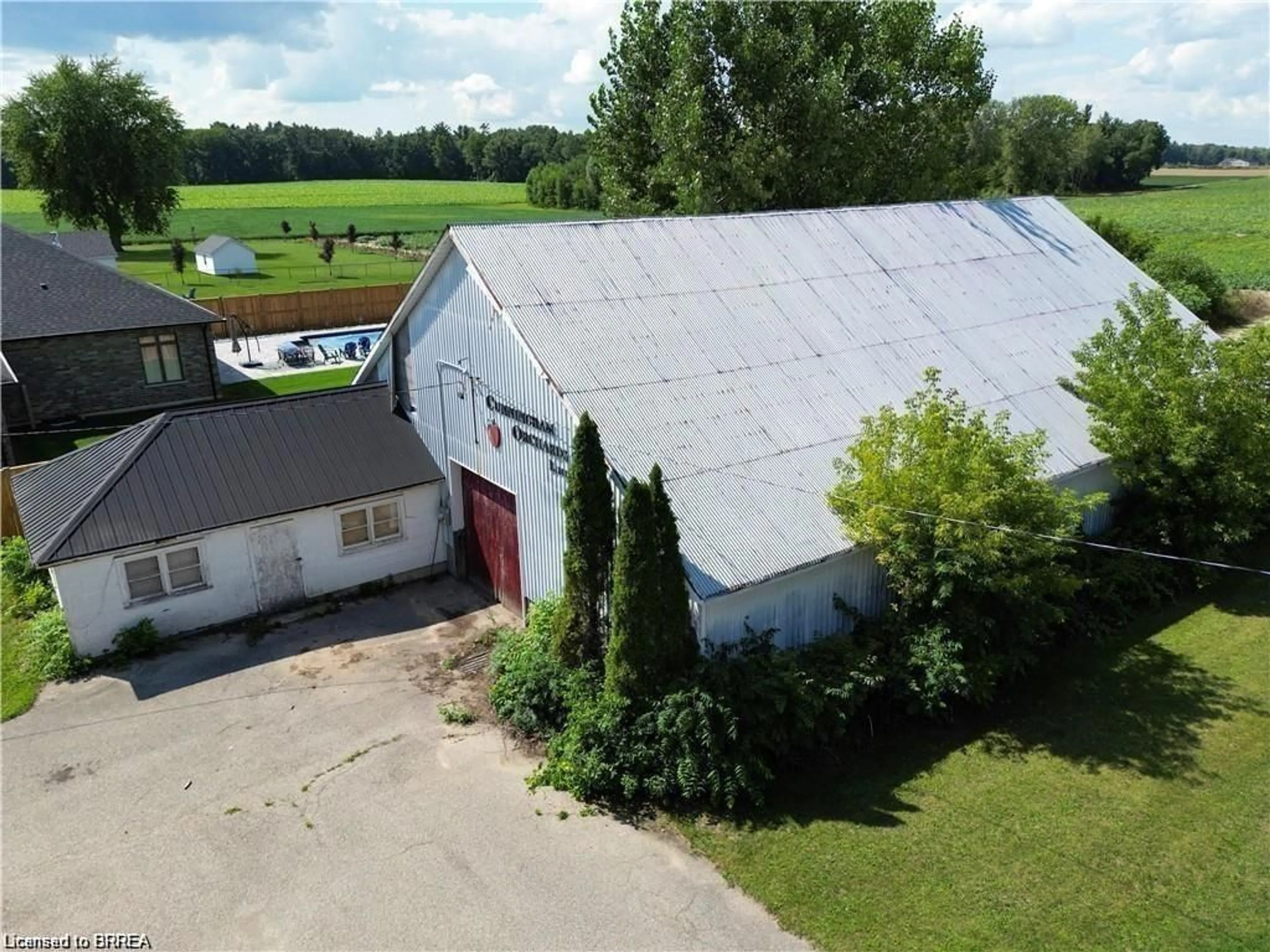 Frontside or backside of a home, the front or back of building for 1009 Windham Centre Rd, Windham Centre Ontario N0E 2A0