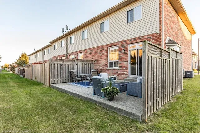 Additional property image - 4 Marina Point Cres