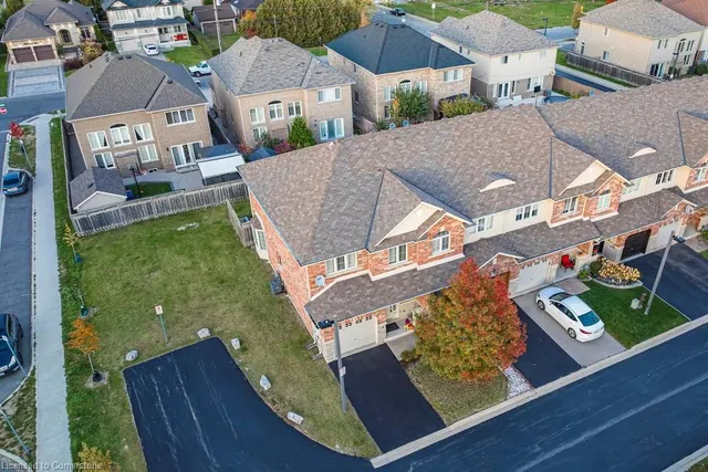 Additional property image - 4 Marina Point Cres