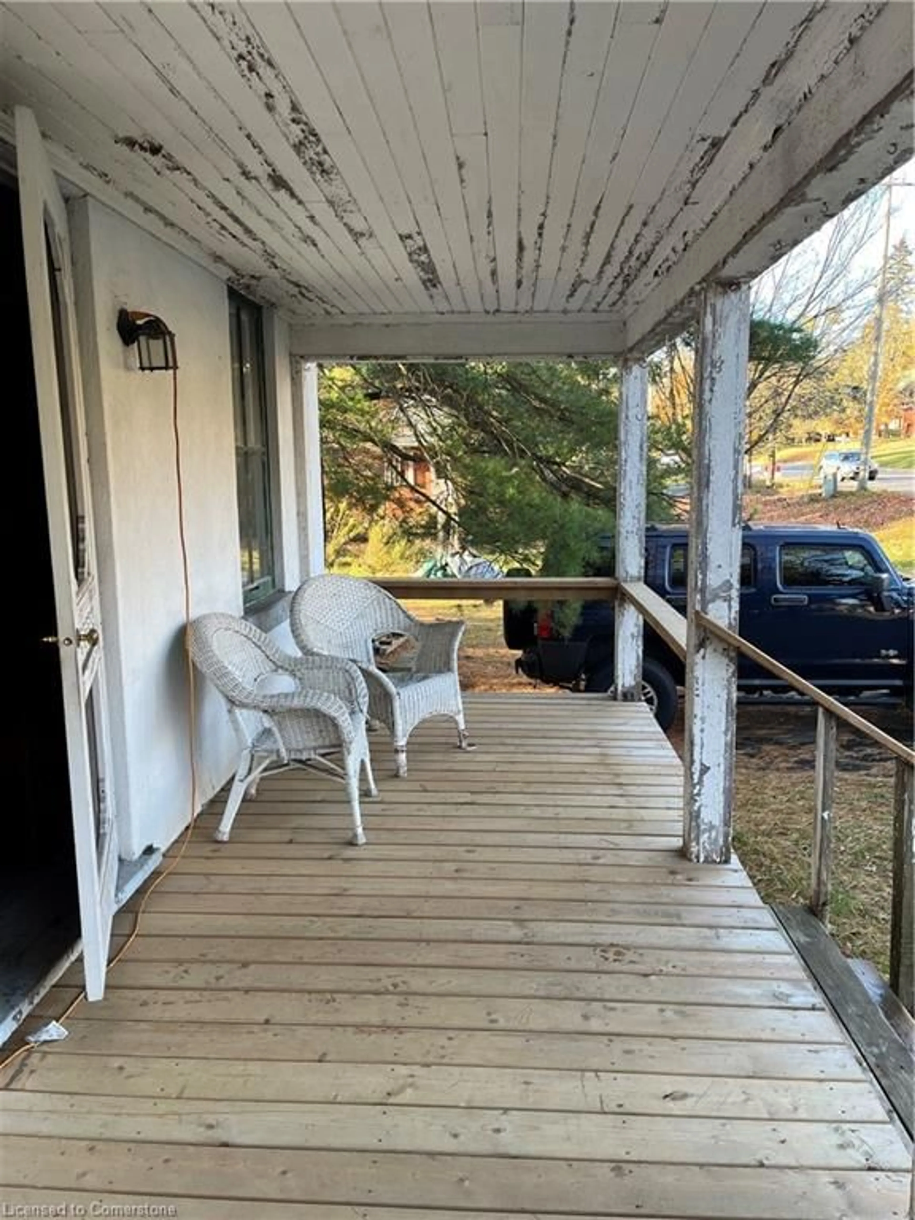 Patio, cottage for 300 Manitoba St, Bracebridge Ontario P1L 2C9