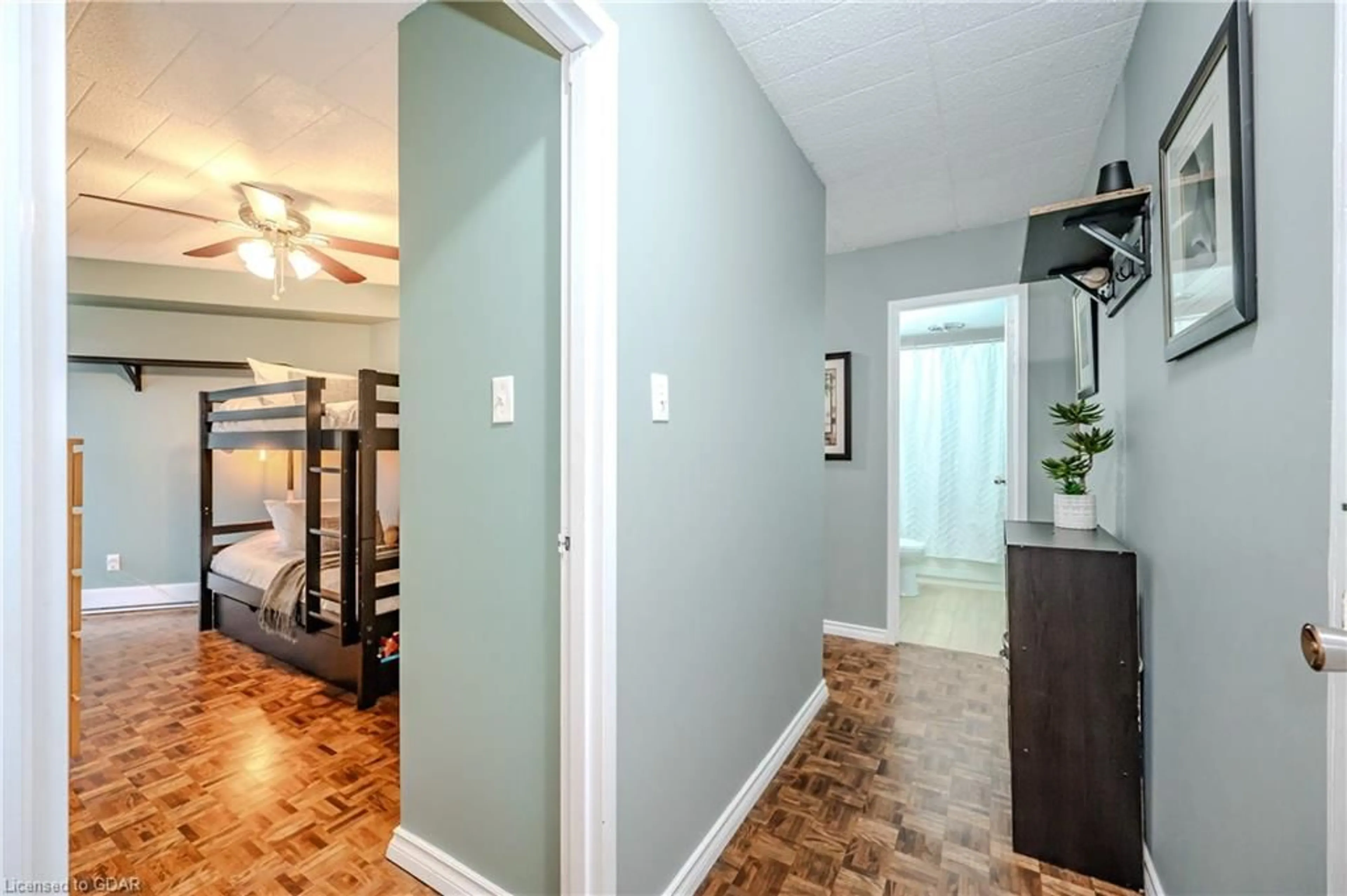 Bathroom, wood floors for 105 Conroy Cres #511, Guelph Ontario N1G 2V5