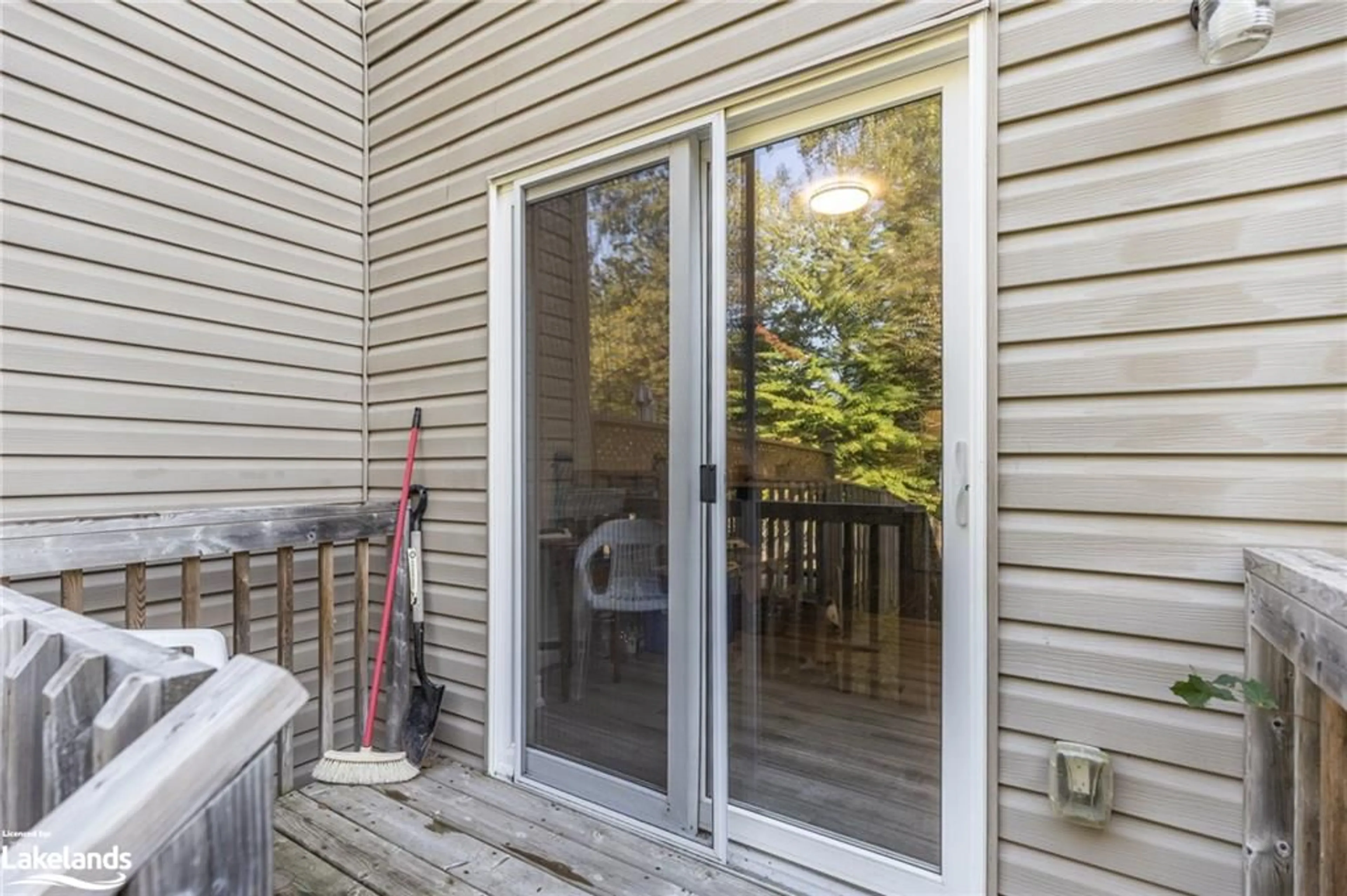 Patio, cottage for 30 Little Ryans Way, Bracebridge Ontario P1L 0C3